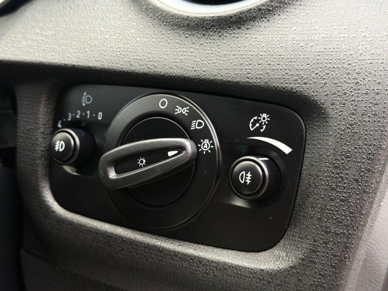Ford Fiesta view 24