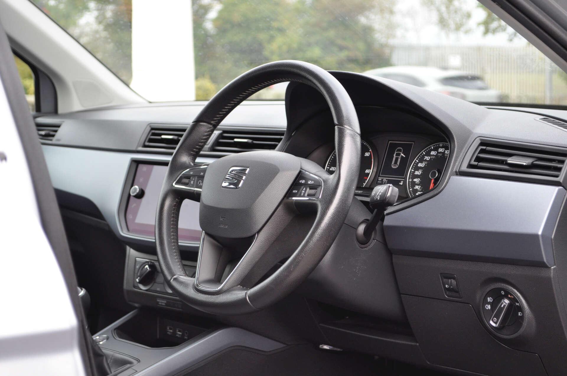 Seat Arona view 8