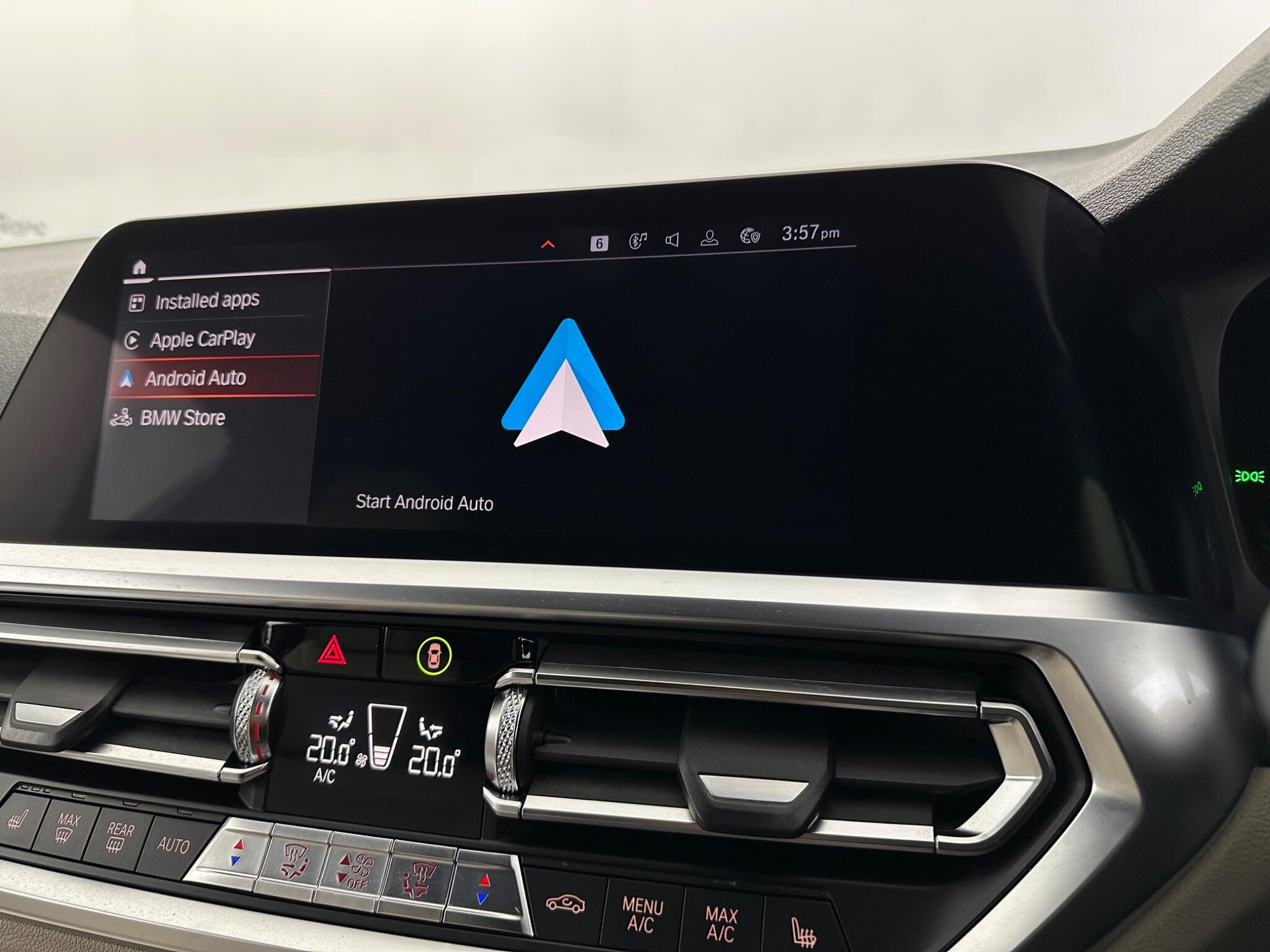 BMW 3 Series view 25