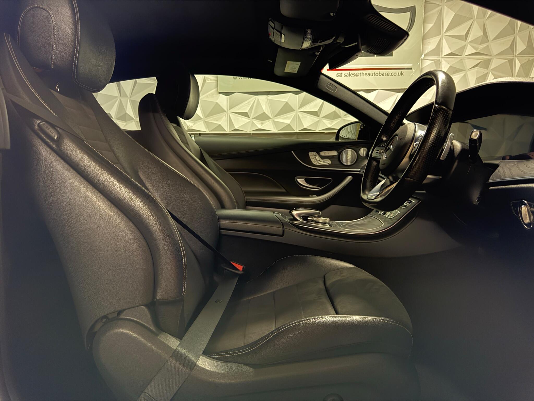 Mercedes-Benz E-Class view 12