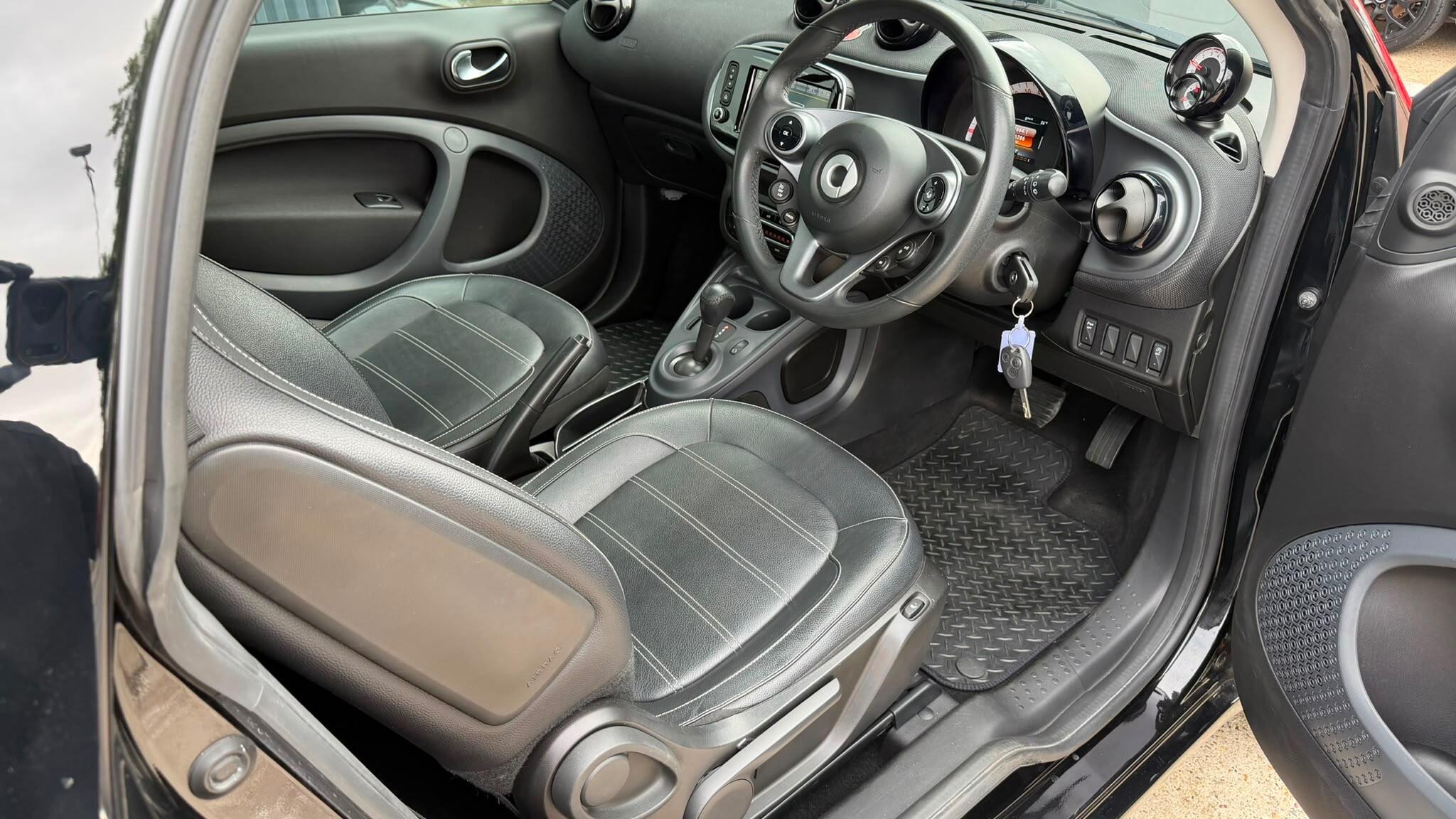 Smart Fortwo view 8
