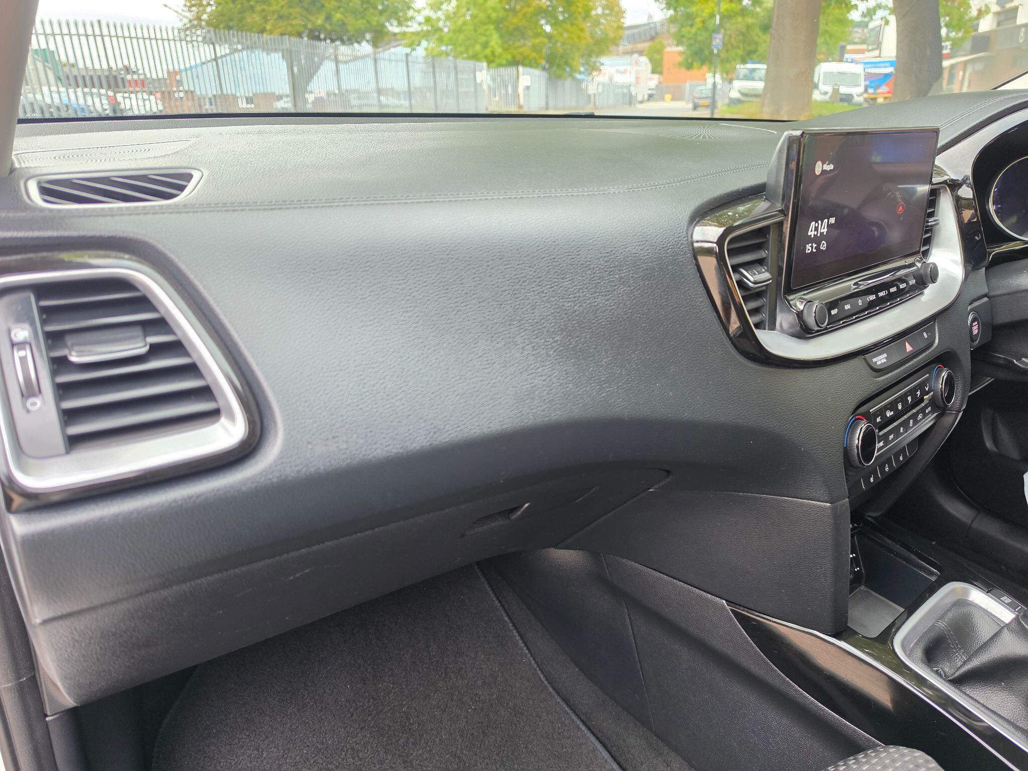 Kia Xceed view 11