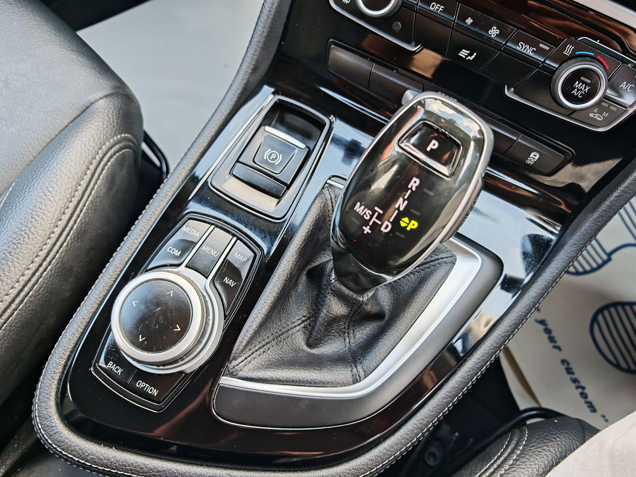 BMW 2 Series view 33