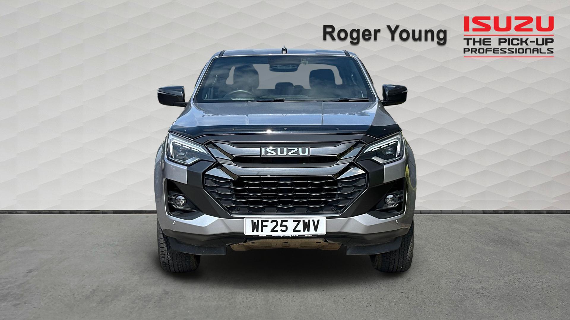Isuzu D-Max view 7