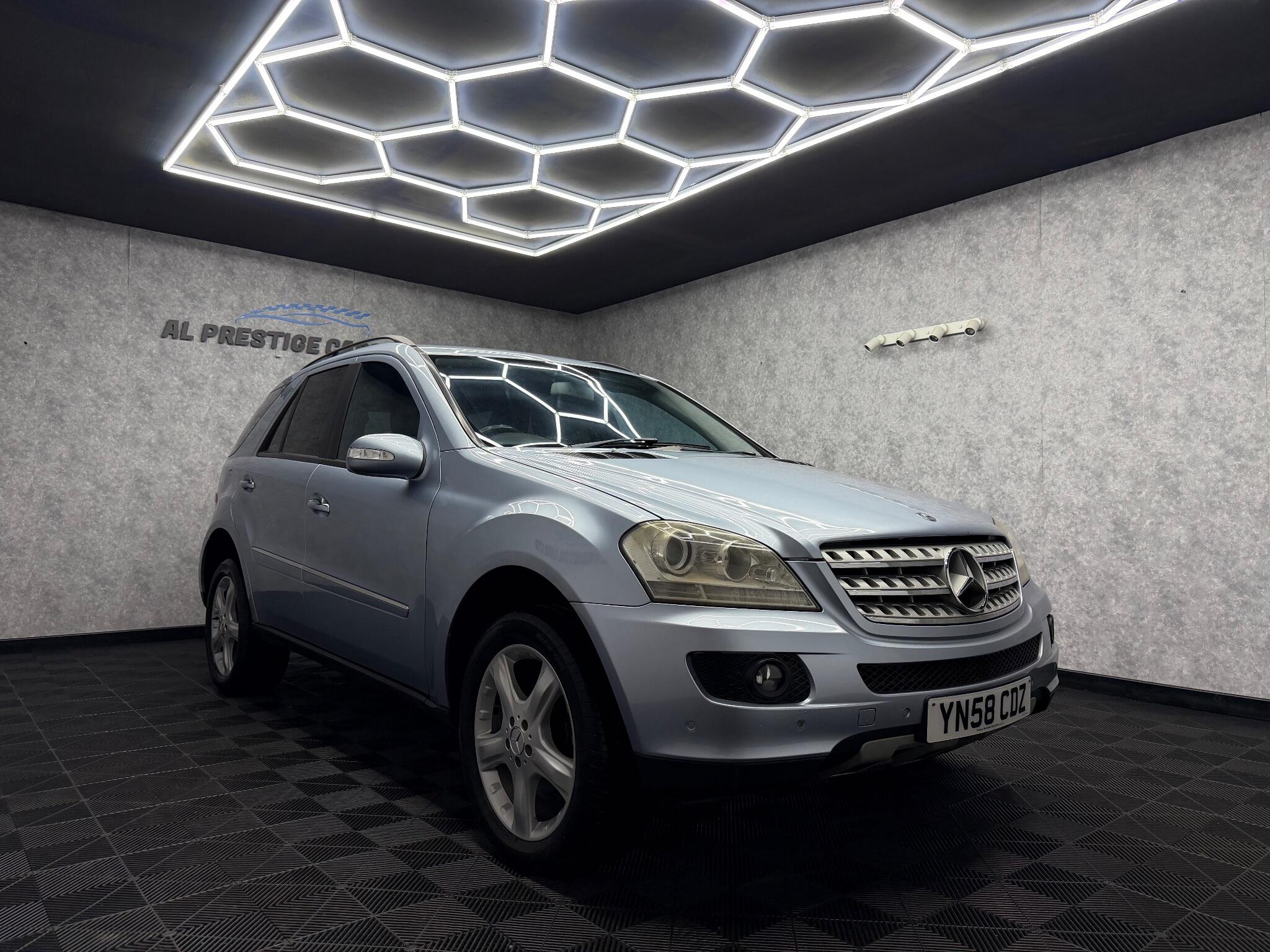 Mercedes-Benz M-Class view 18