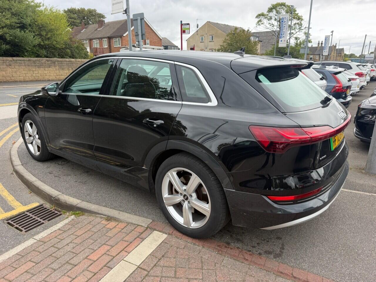 Audi E-Tron view 11