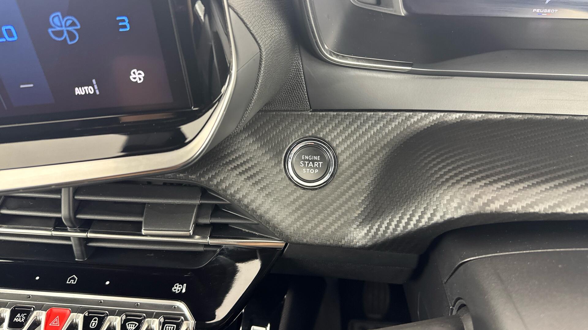 Peugeot 2008 view 28