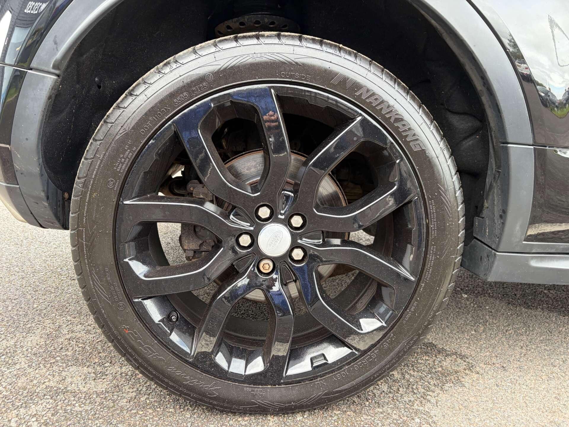 Land Rover Range Rover Evoque view 13