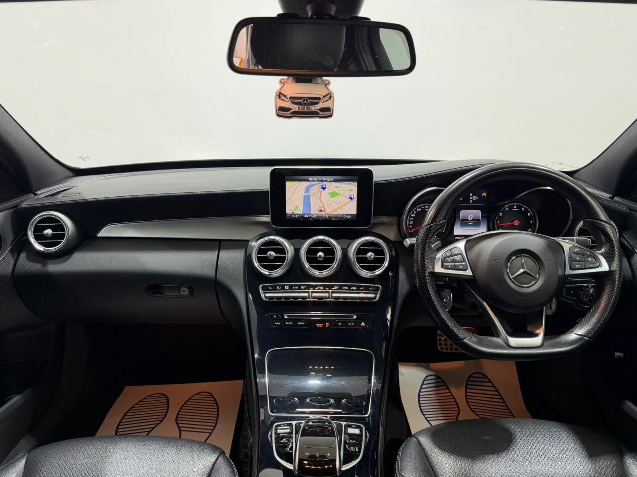 Mercedes-Benz C-Class view 4