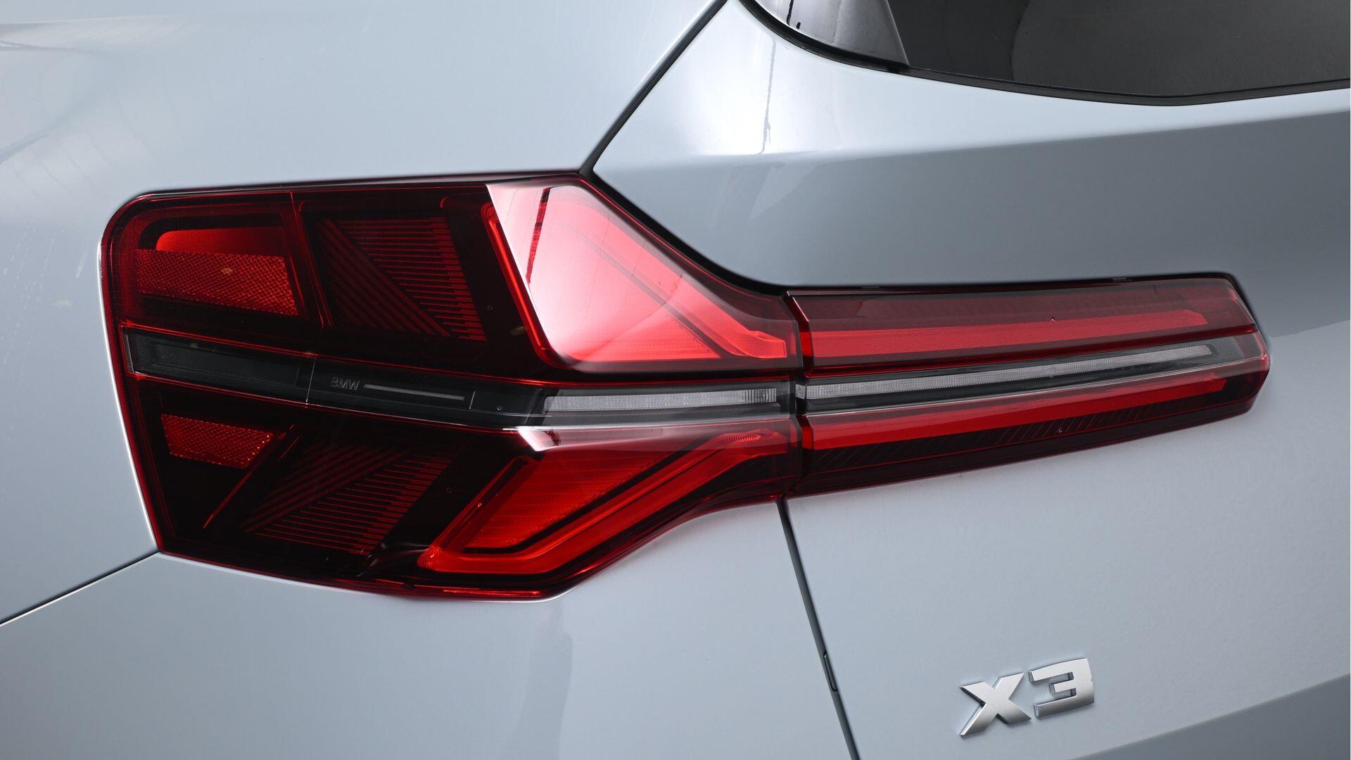 BMW X3 view 22