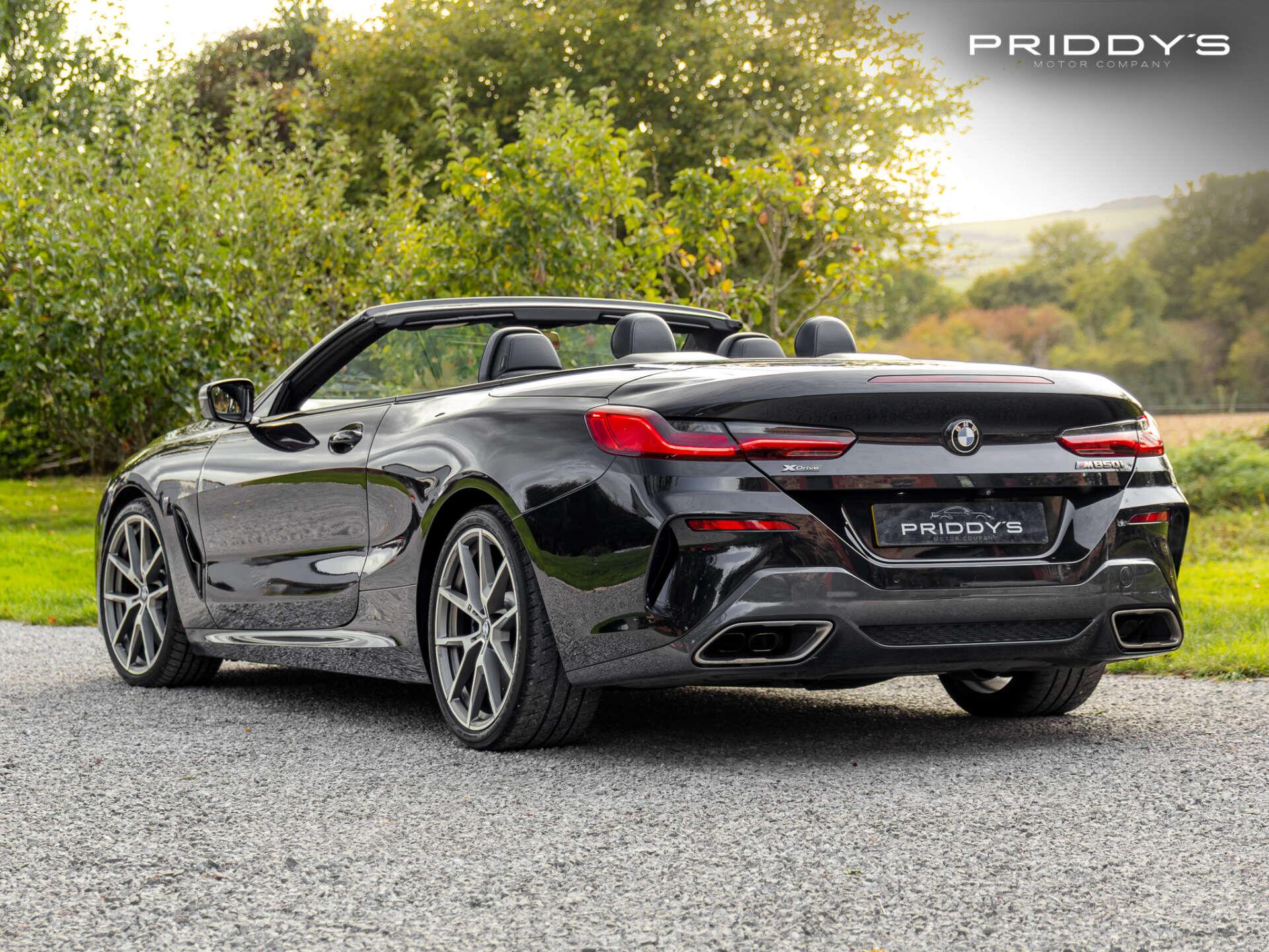 BMW 8 Series view 38