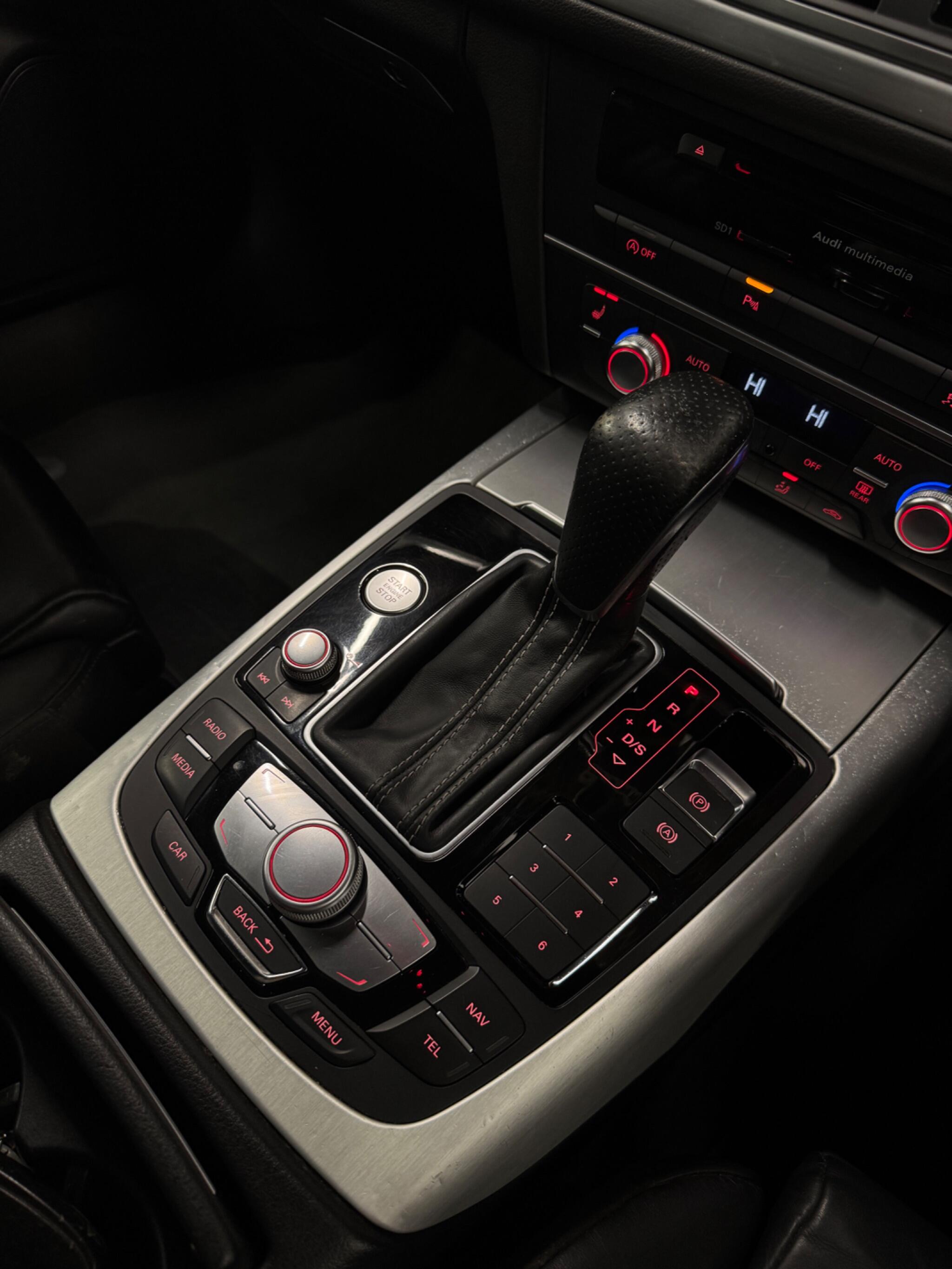 Audi A6 view 17