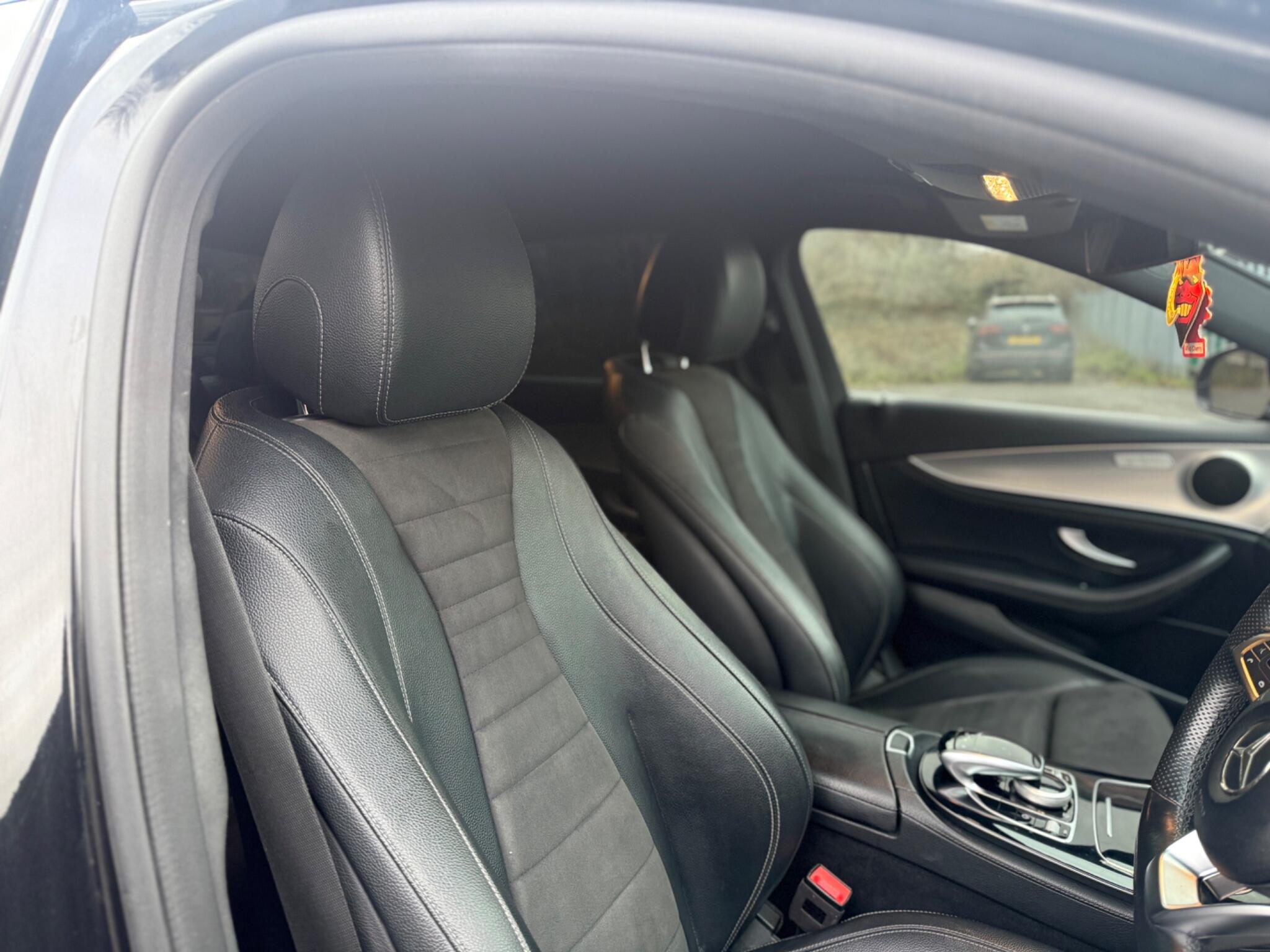Mercedes-Benz E-Class view 18