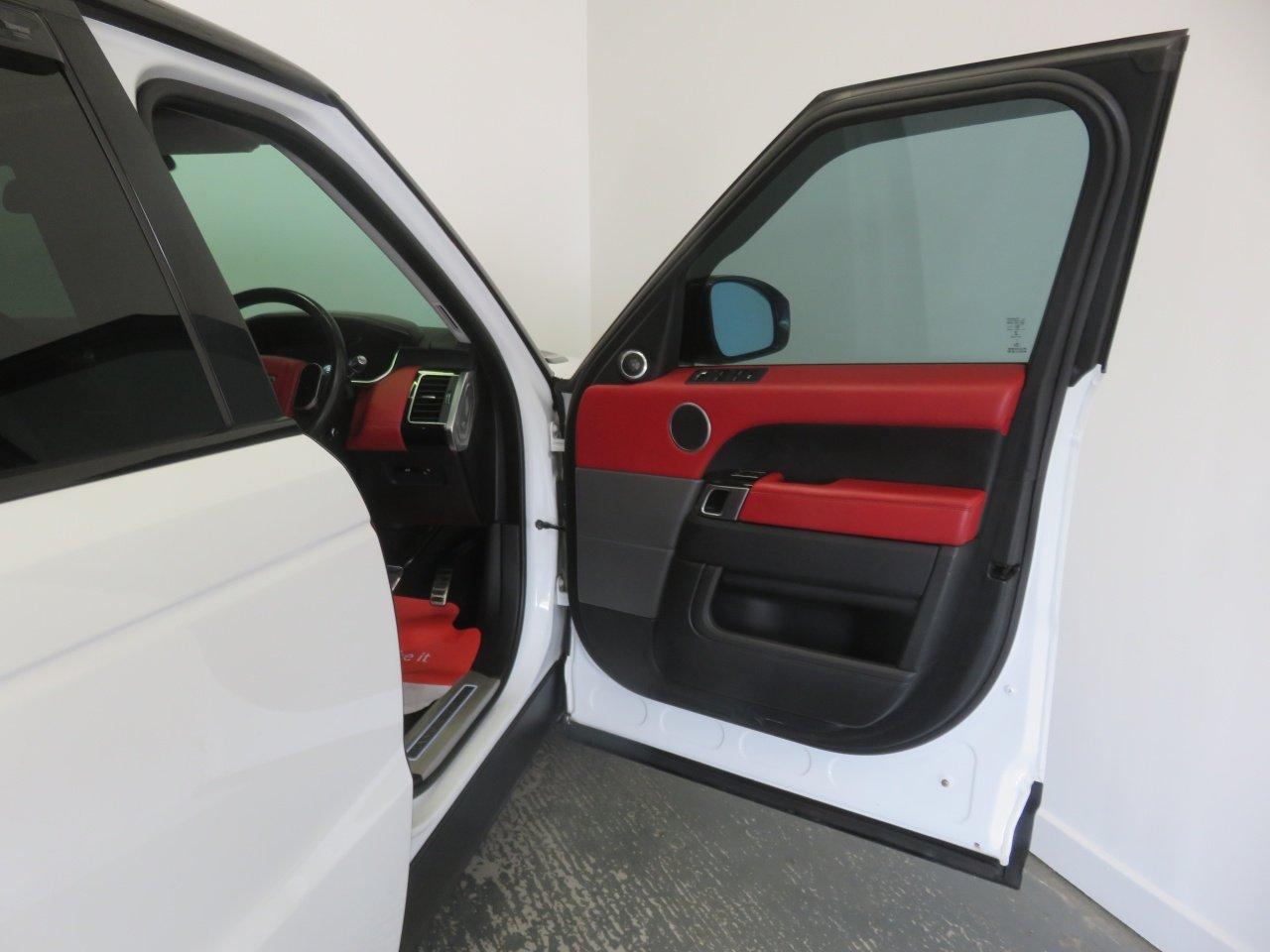 Land Rover Range Rover Sport view 25