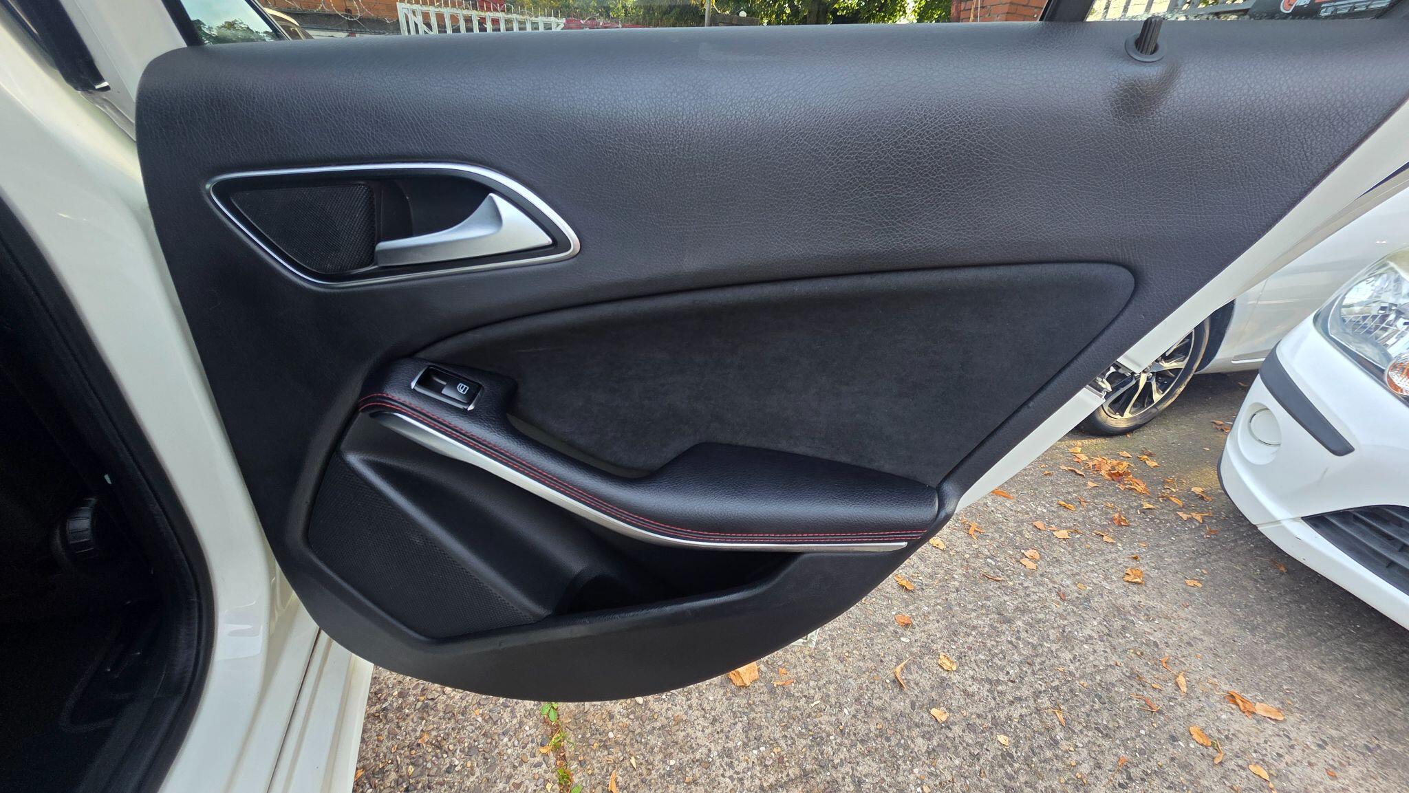 Mercedes-Benz A-Class view 31