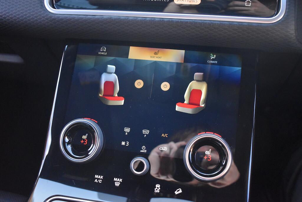 Land Rover Range Rover Velar view 68