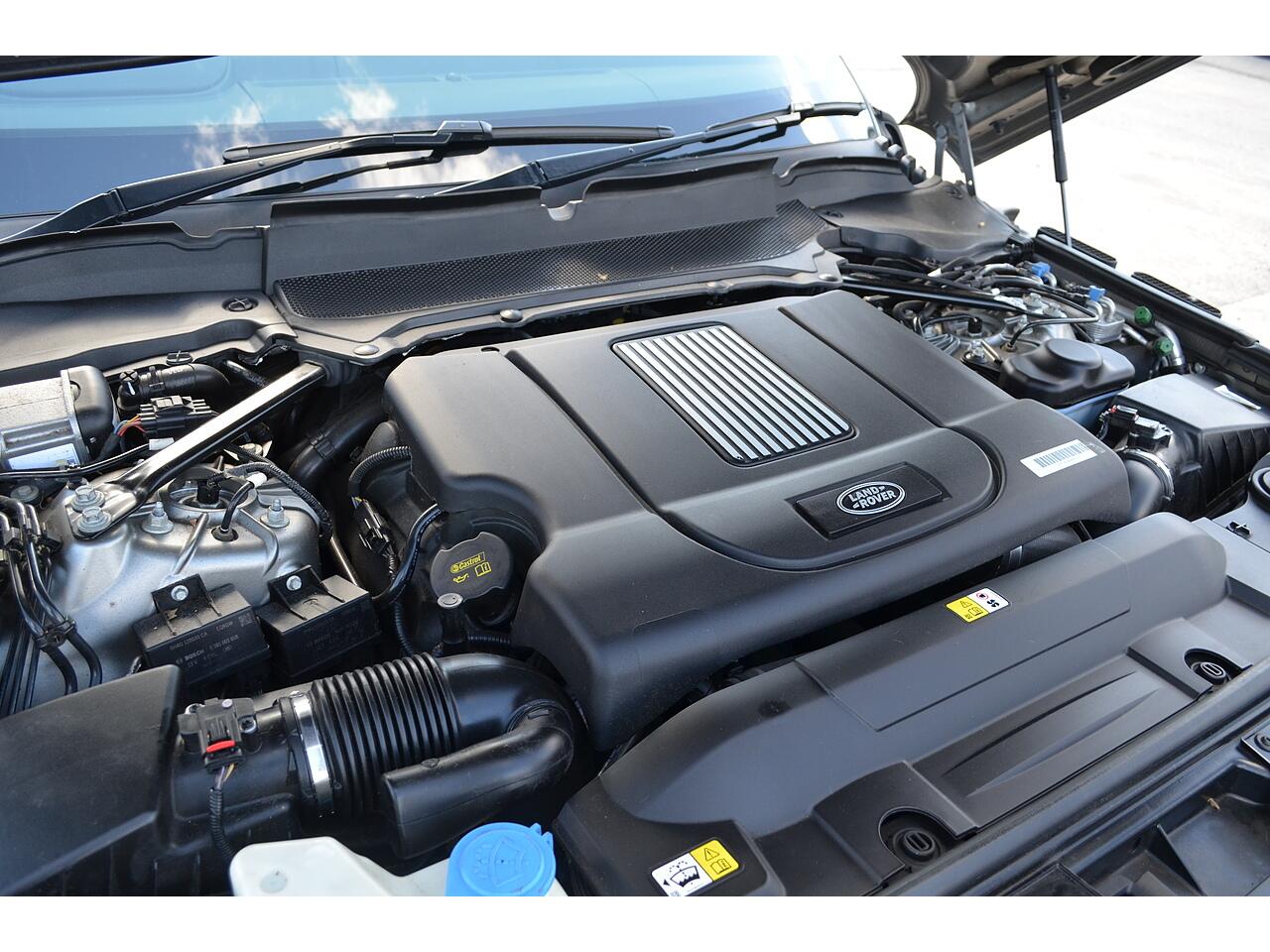 Land Rover Range Rover view 42