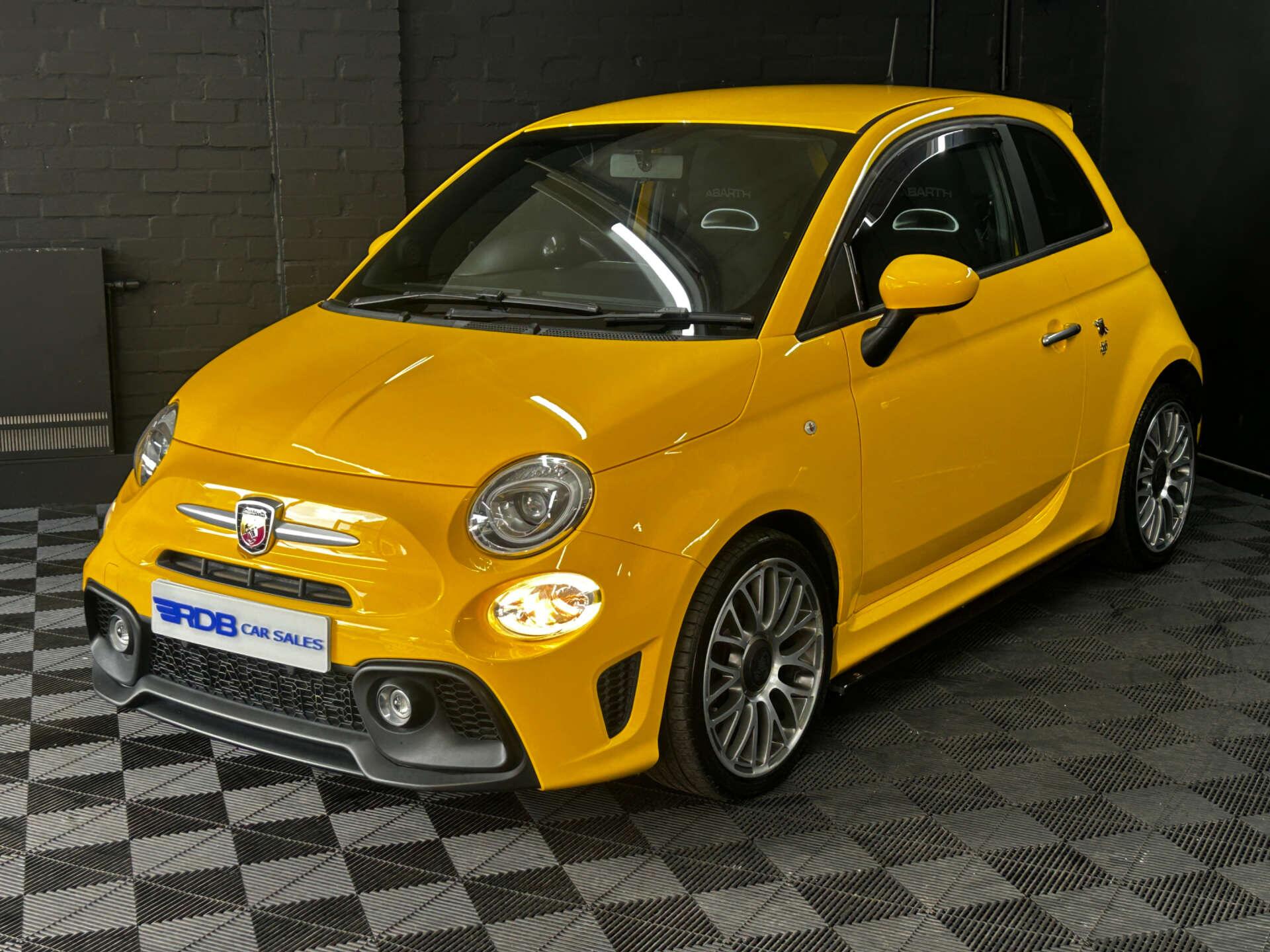 Abarth 595 view 6