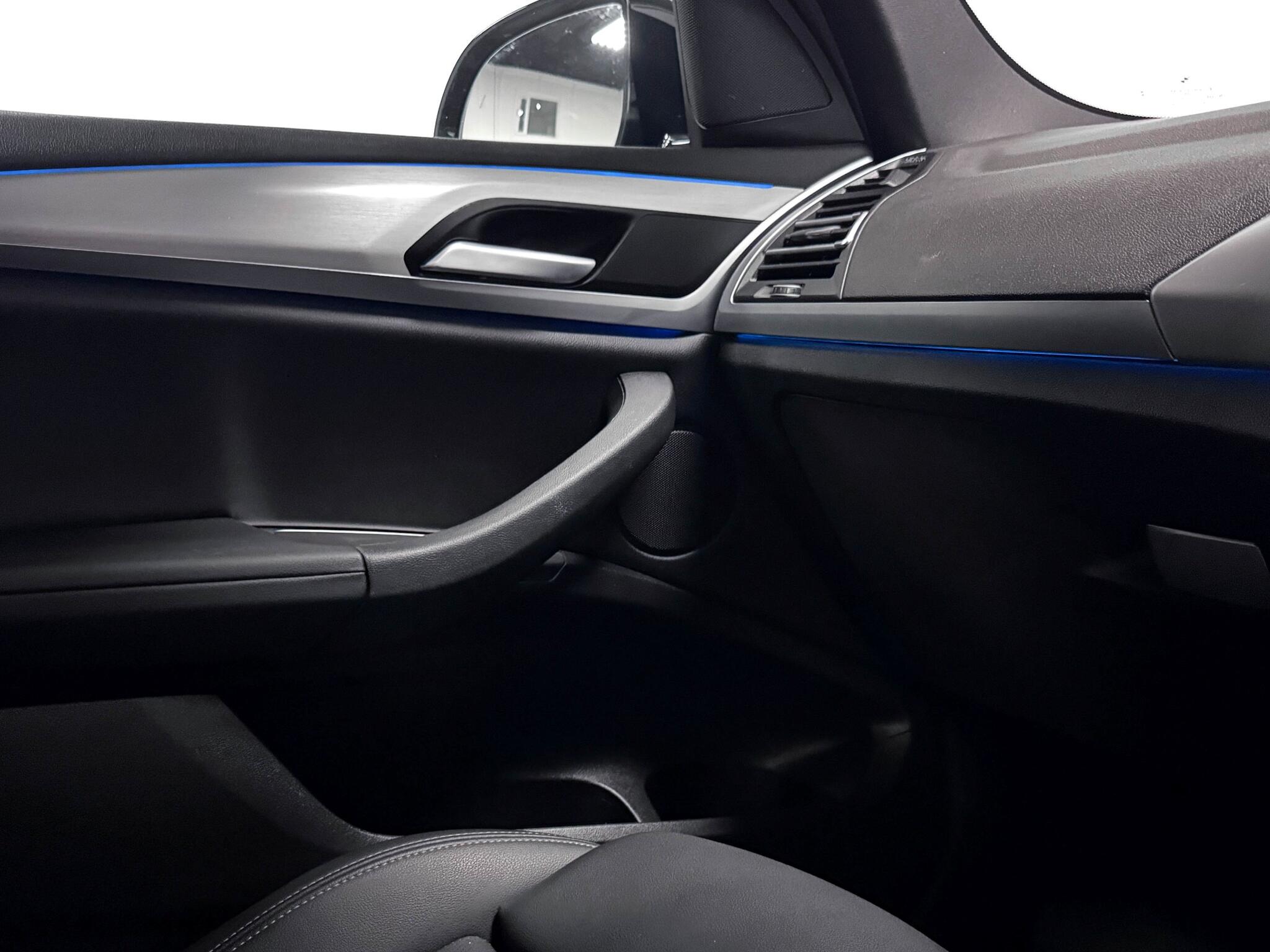 BMW X3 view 32