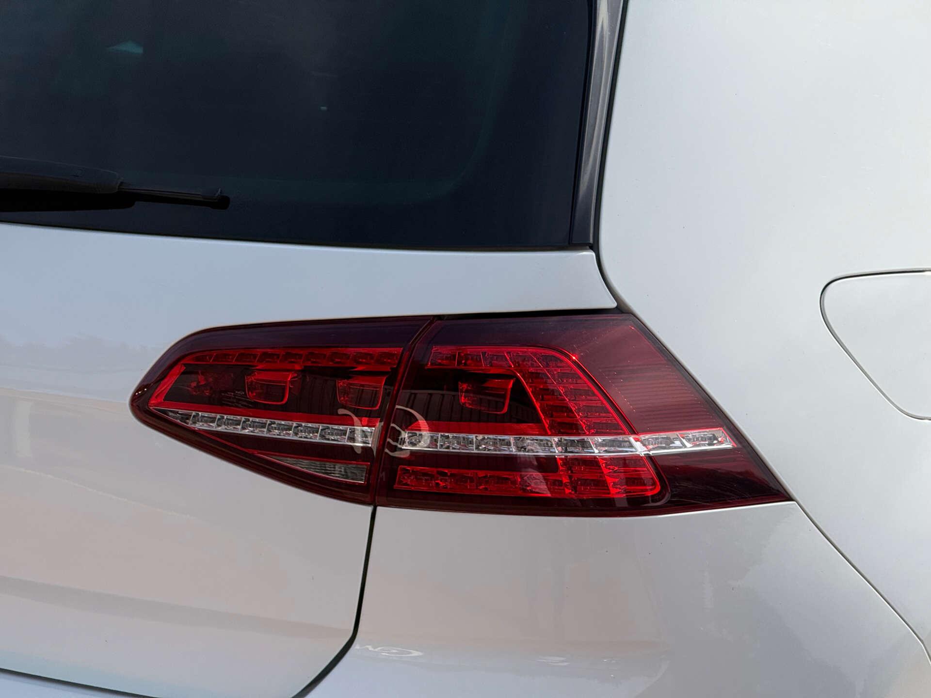 Volkswagen Golf view 26