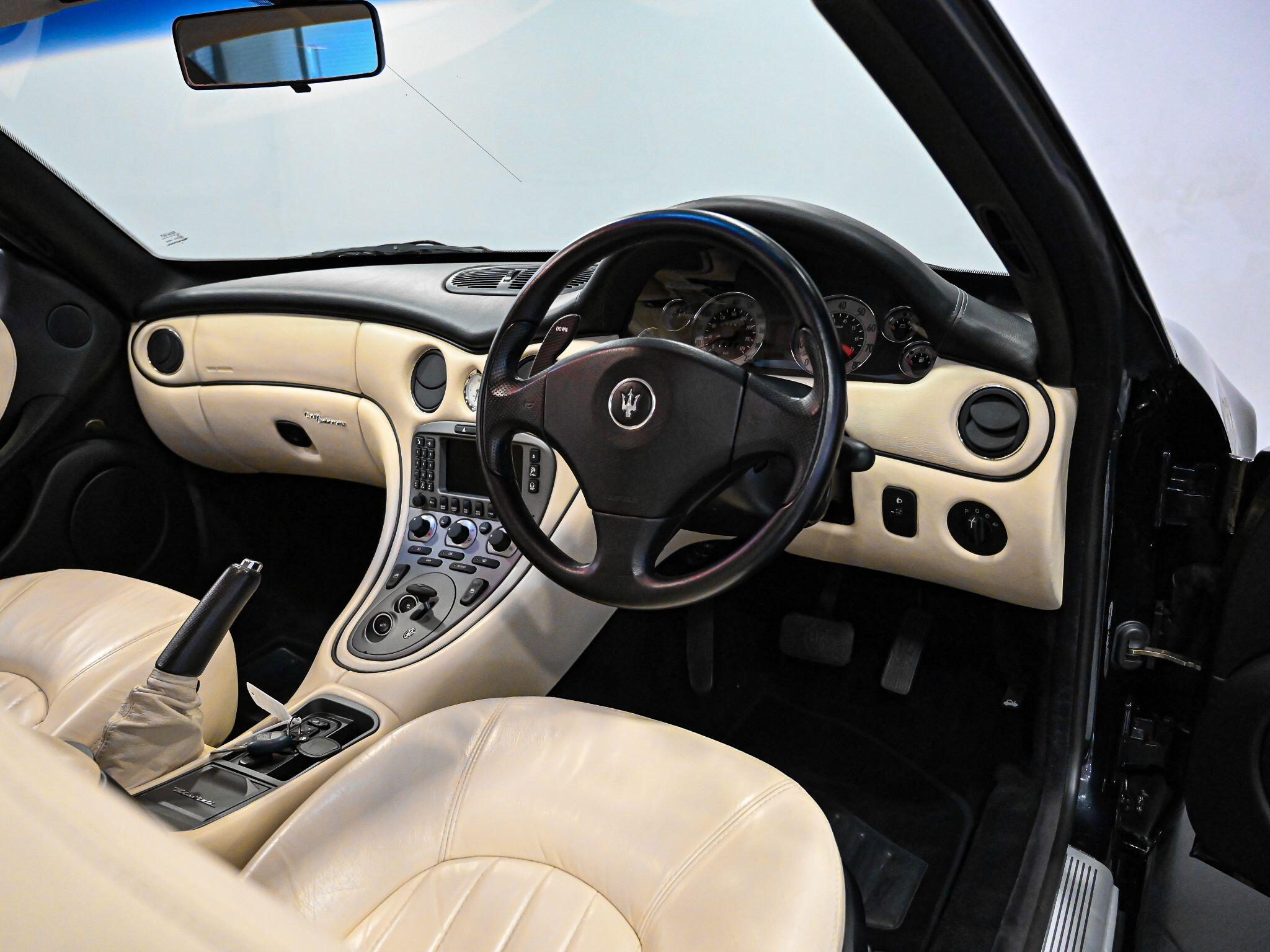 Maserati Coupe view 8