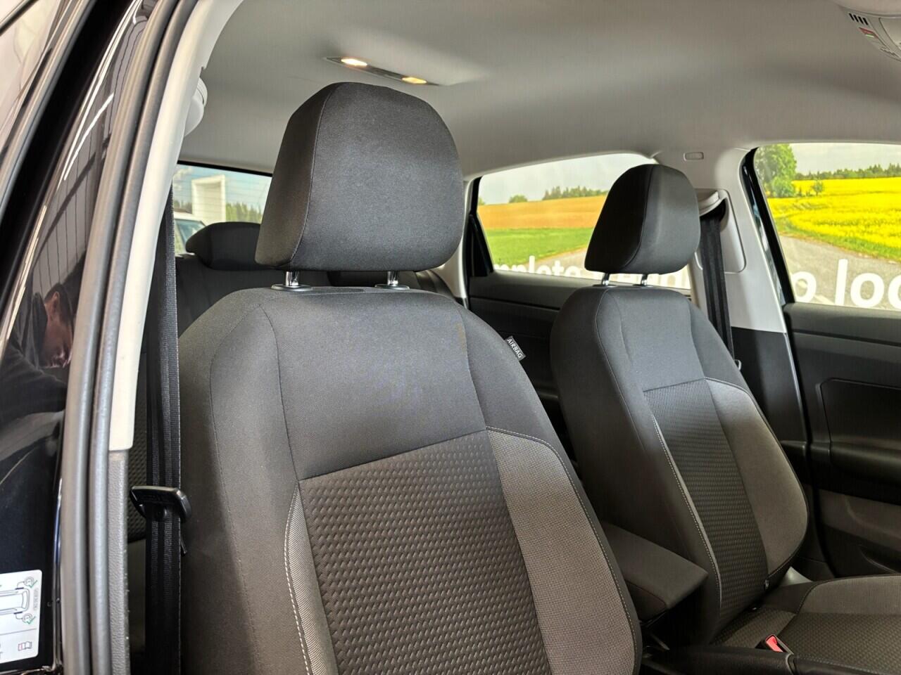 Volkswagen Polo view 13