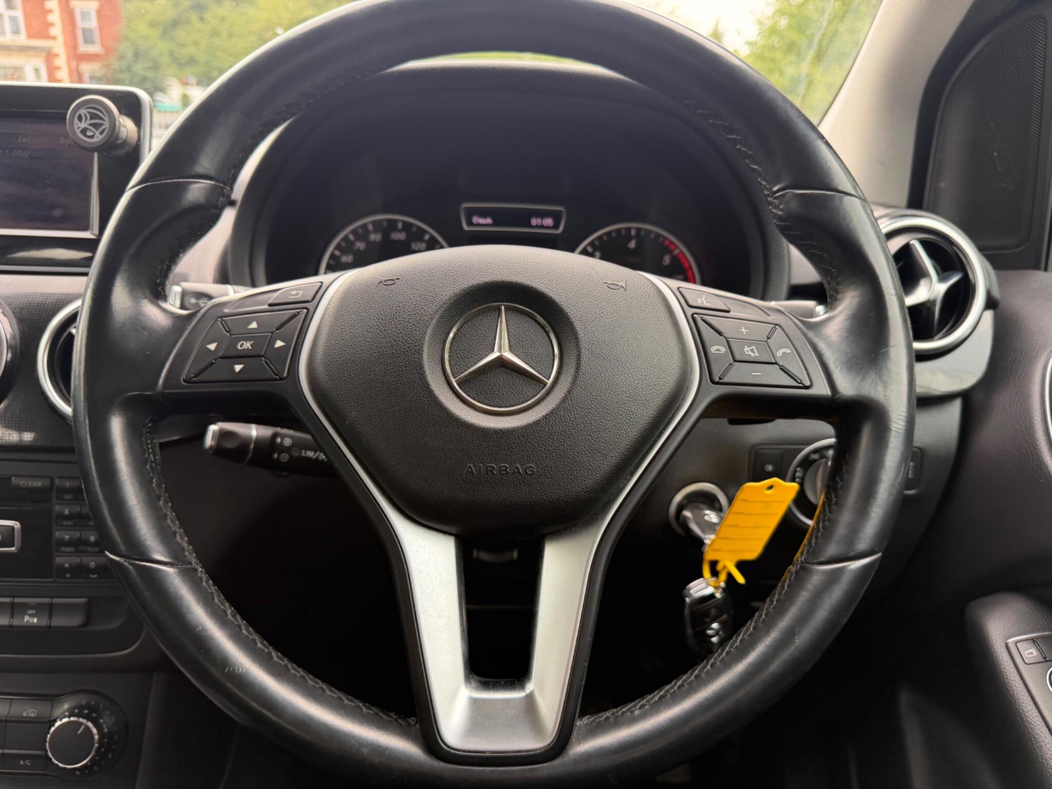 Mercedes-Benz B-Class view 29