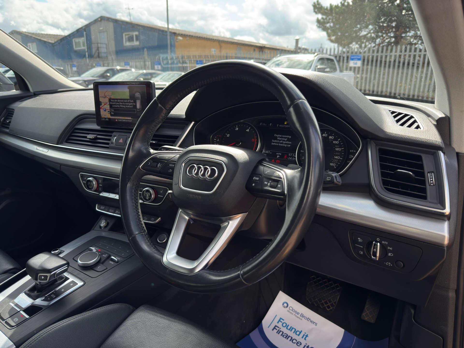 Audi Q5 view 28