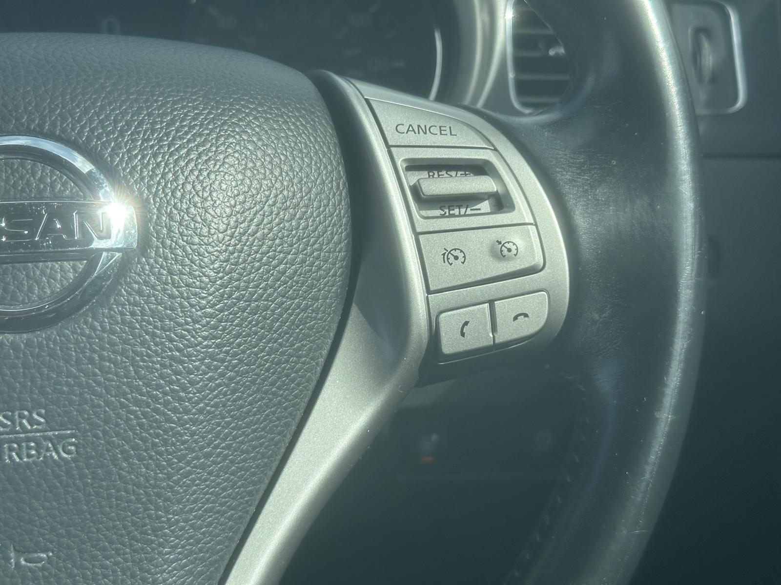 Nissan Pulsar view 24