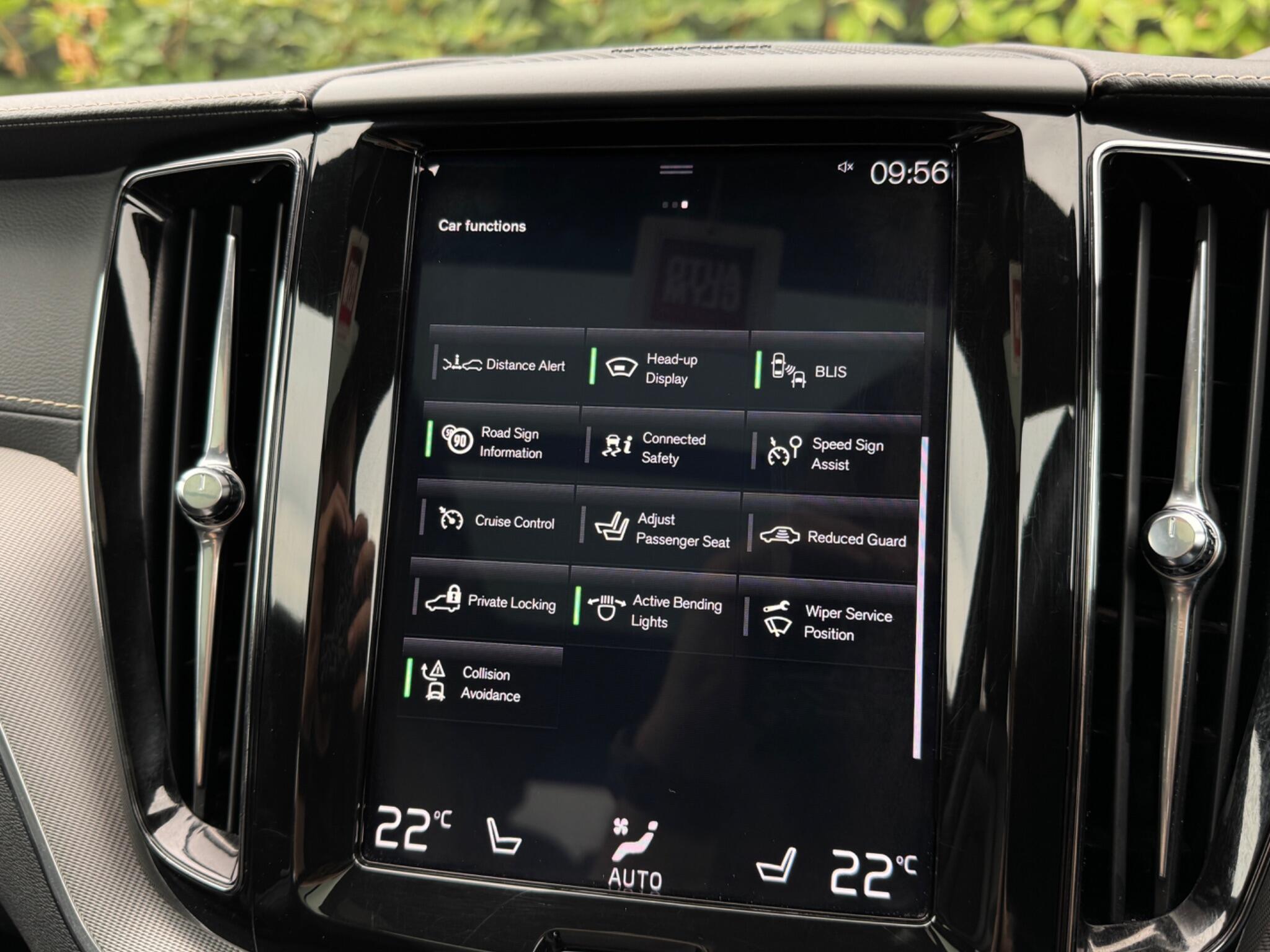 Volvo XC60 view 48