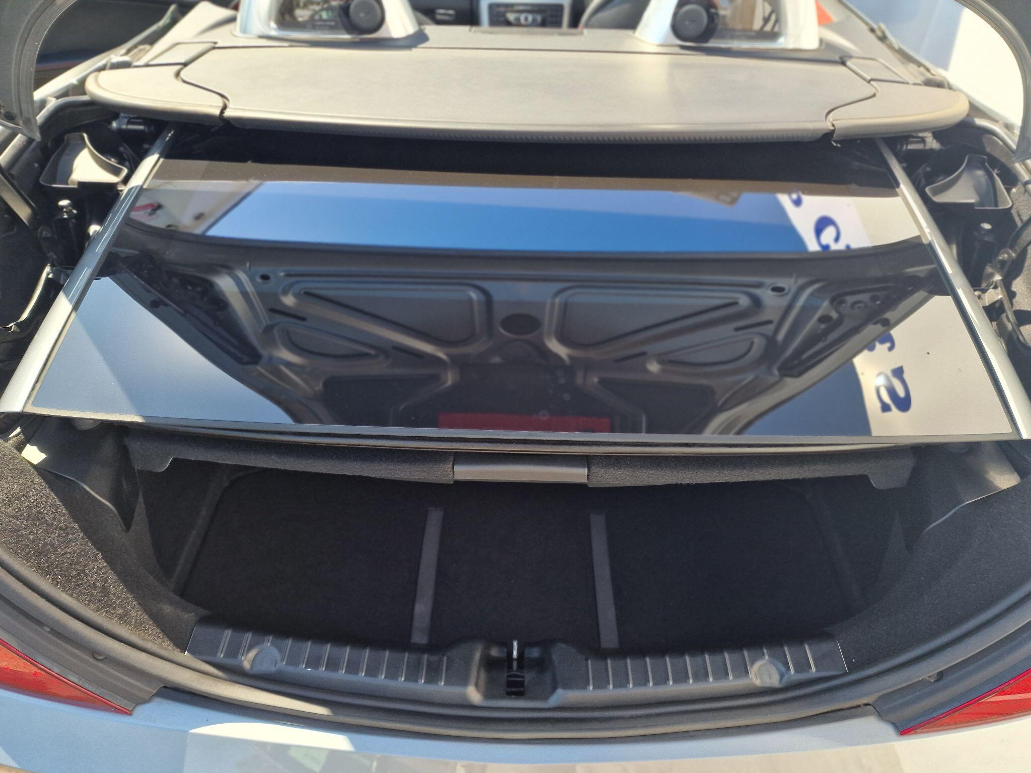 Mercedes-Benz SLK view 23