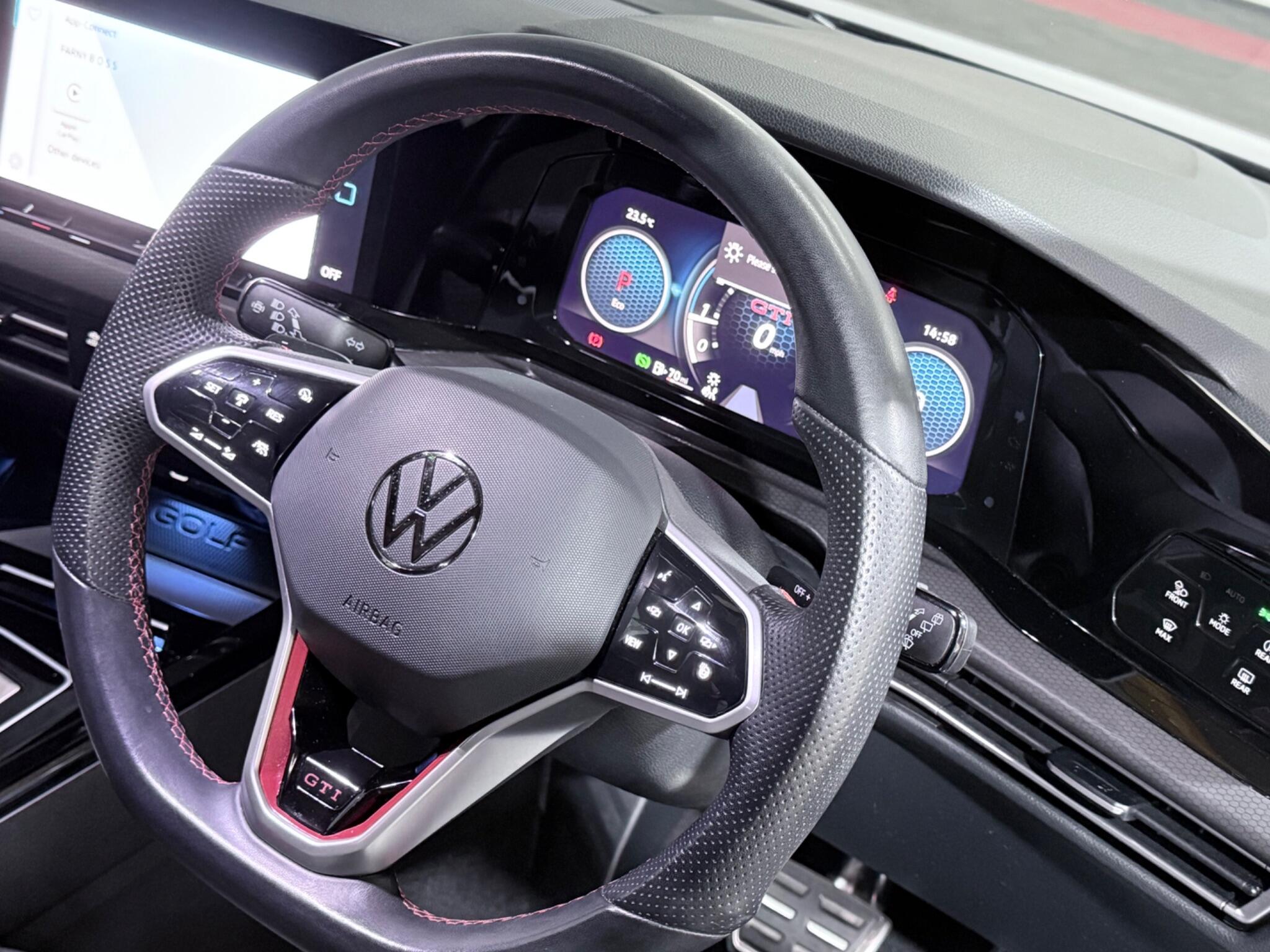 Volkswagen Golf view 32