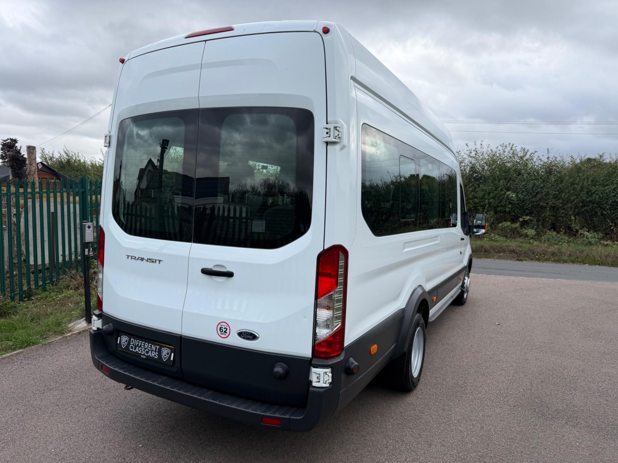 Ford Transit view 19