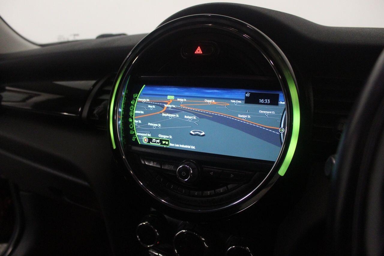 Mini Hatch view 35