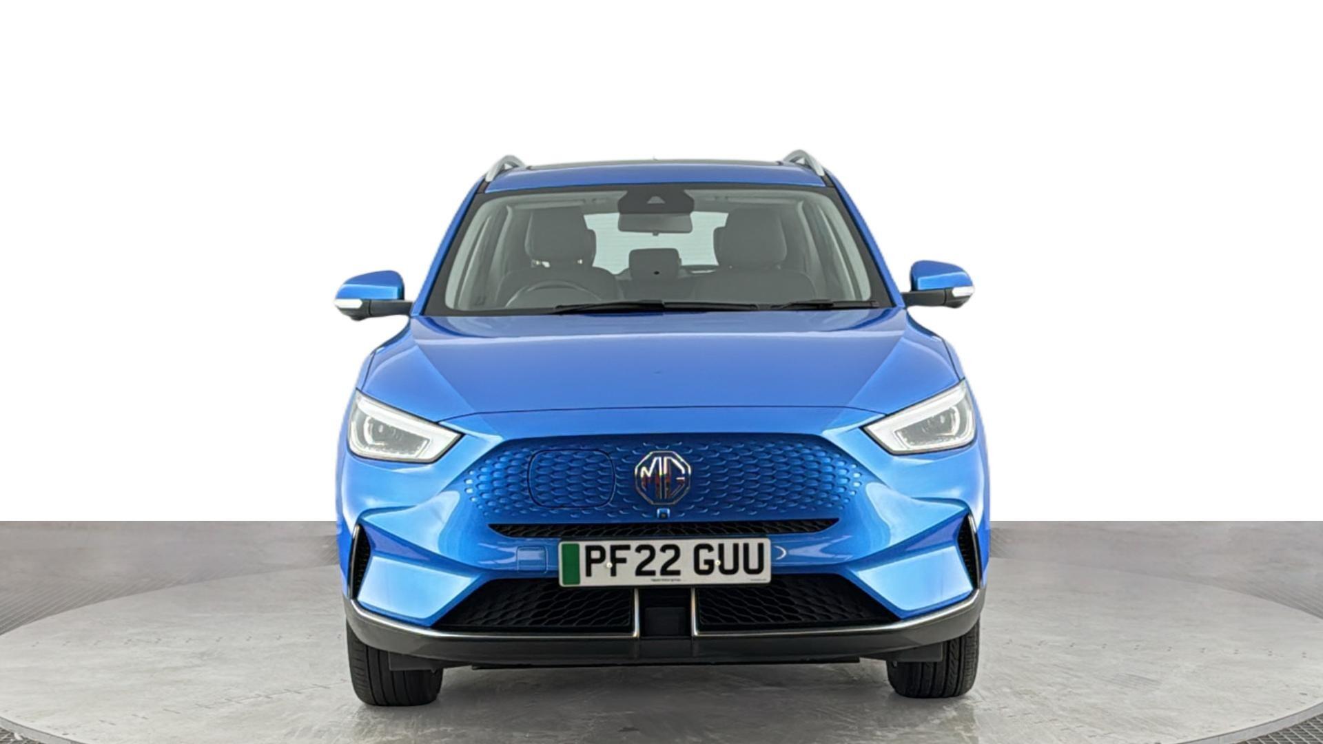 MG ZS view 8