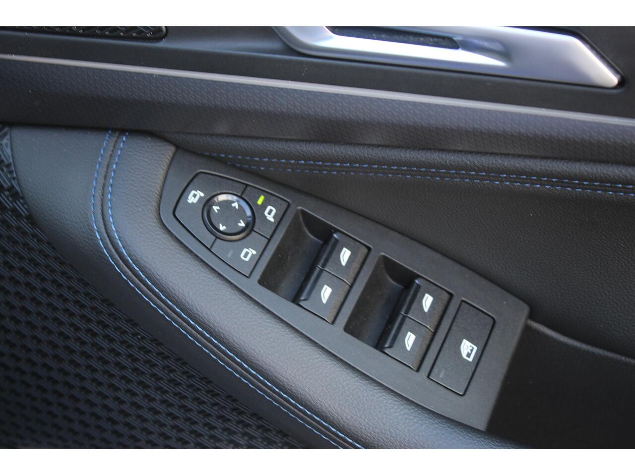 BMW 2 Series Active Tourer view 32