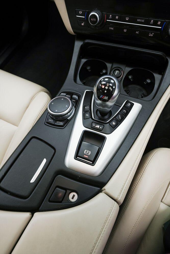 BMW M5 view 25