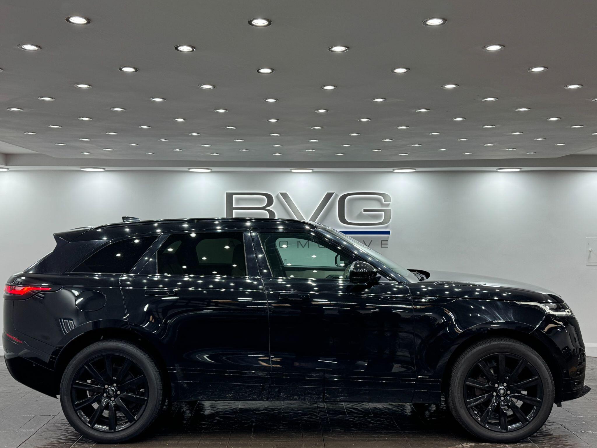 Land Rover Range Rover Velar view 13