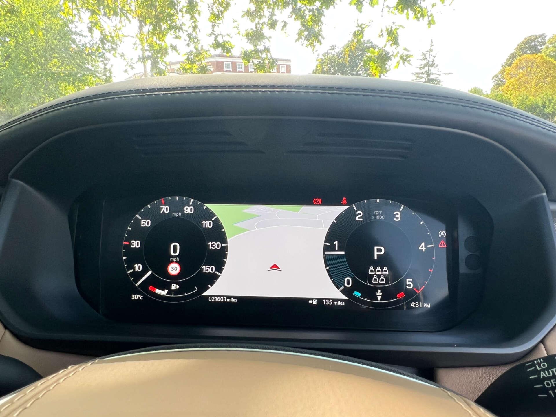 Land Rover Discovery view 46