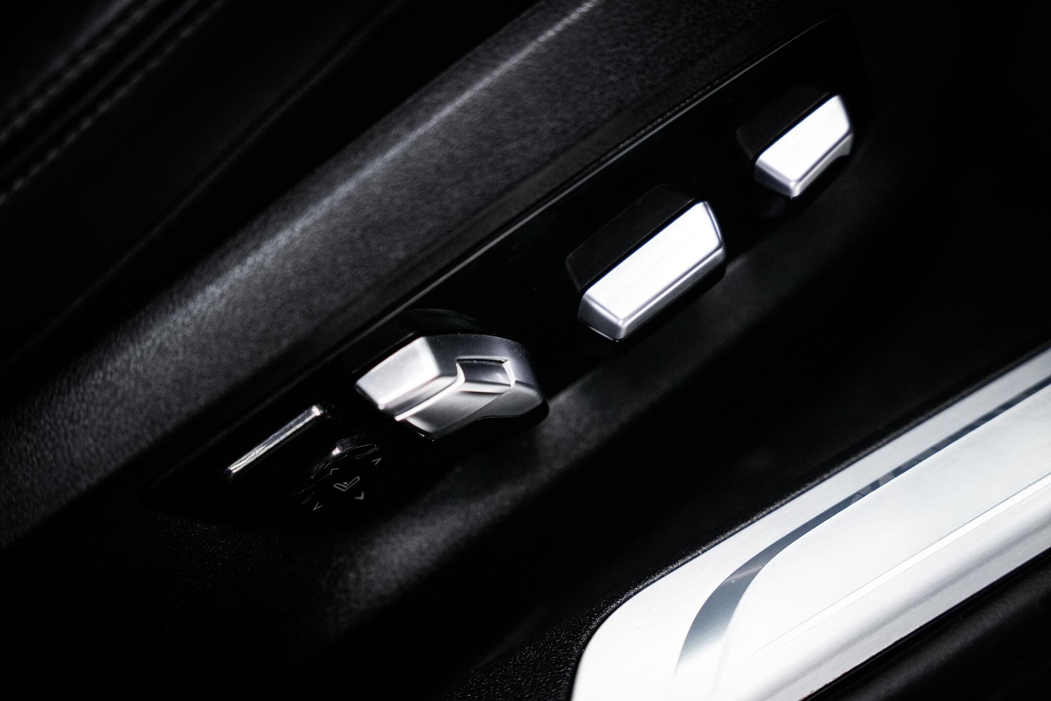 BMW 7 Series view 55