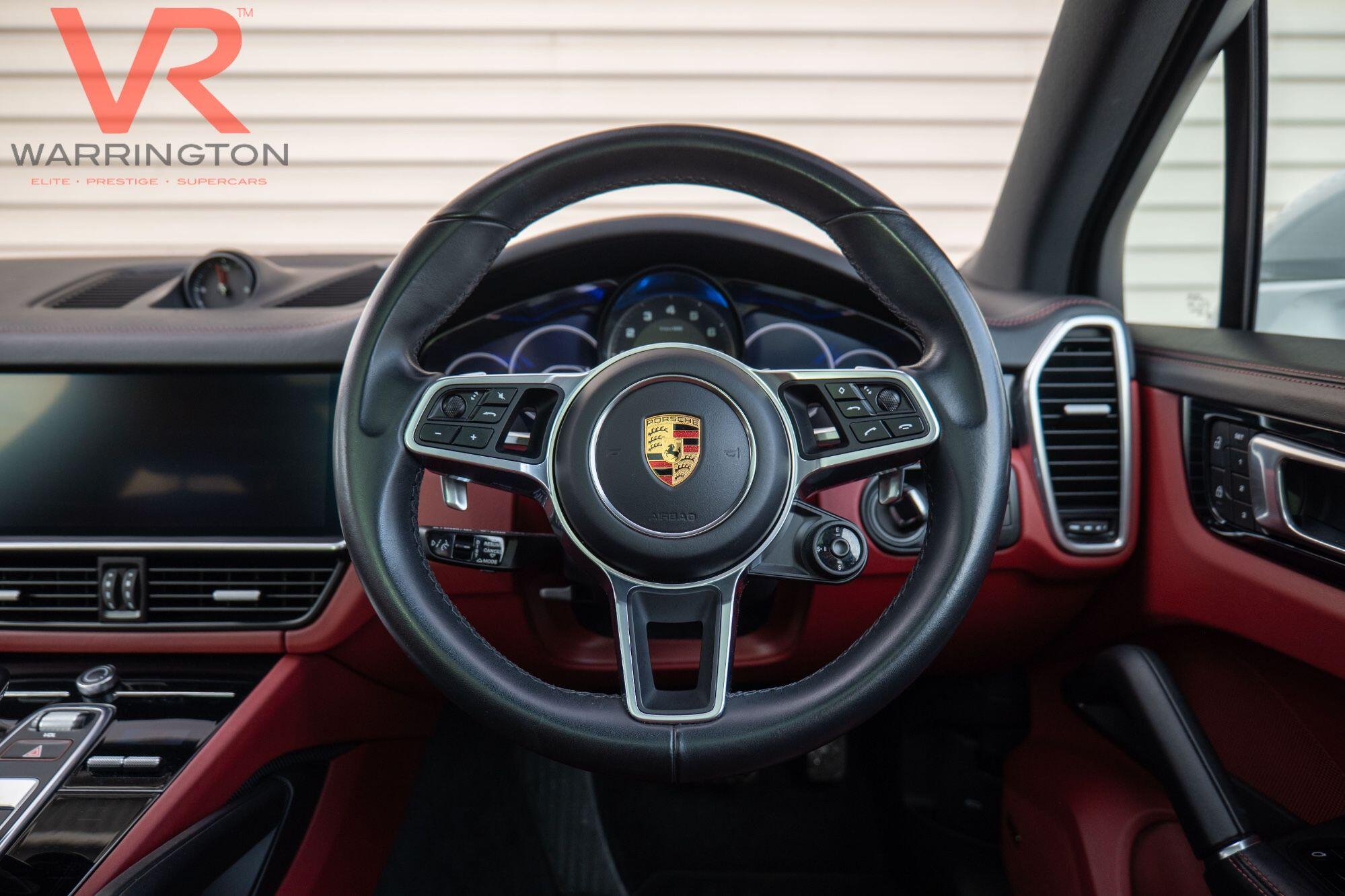 Porsche Cayenne view 10