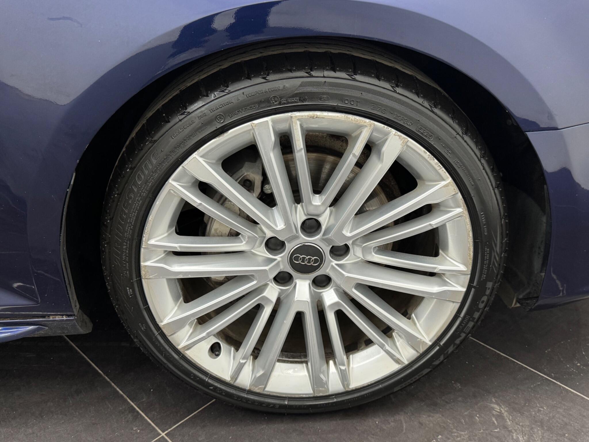 Audi A4 view 70