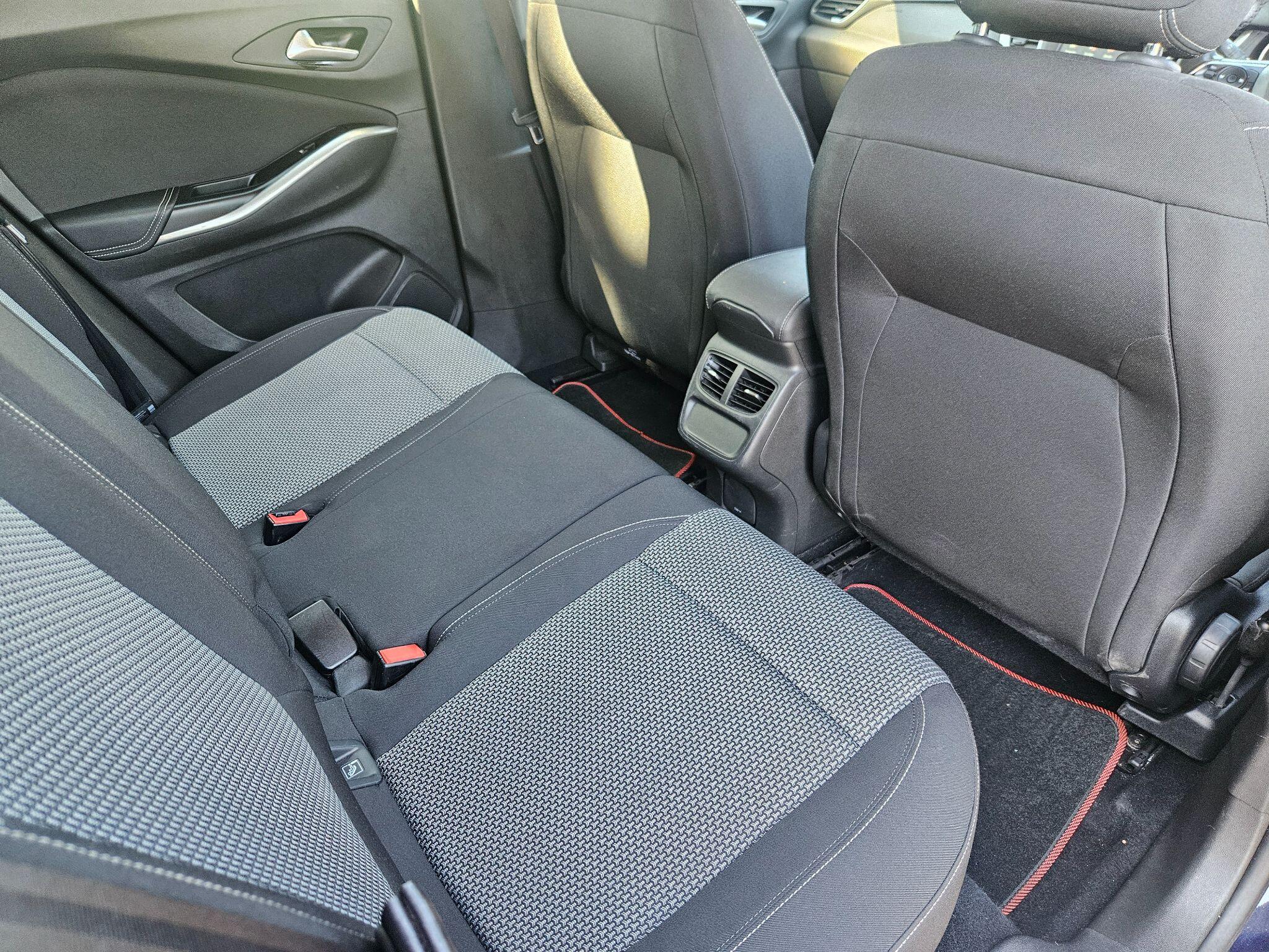 2019 Vauxhall Grandland X image 43