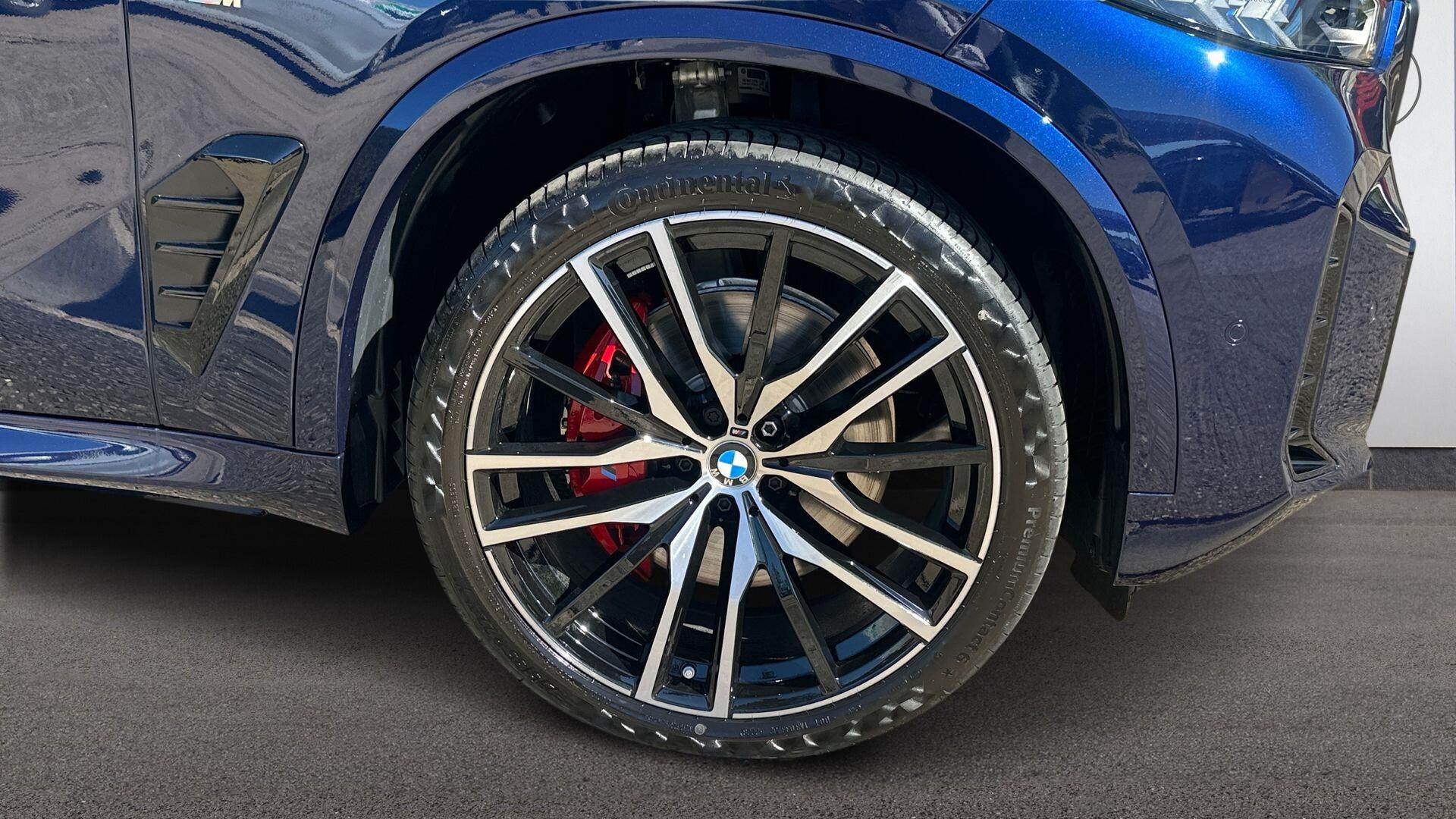 BMW X5 view 14