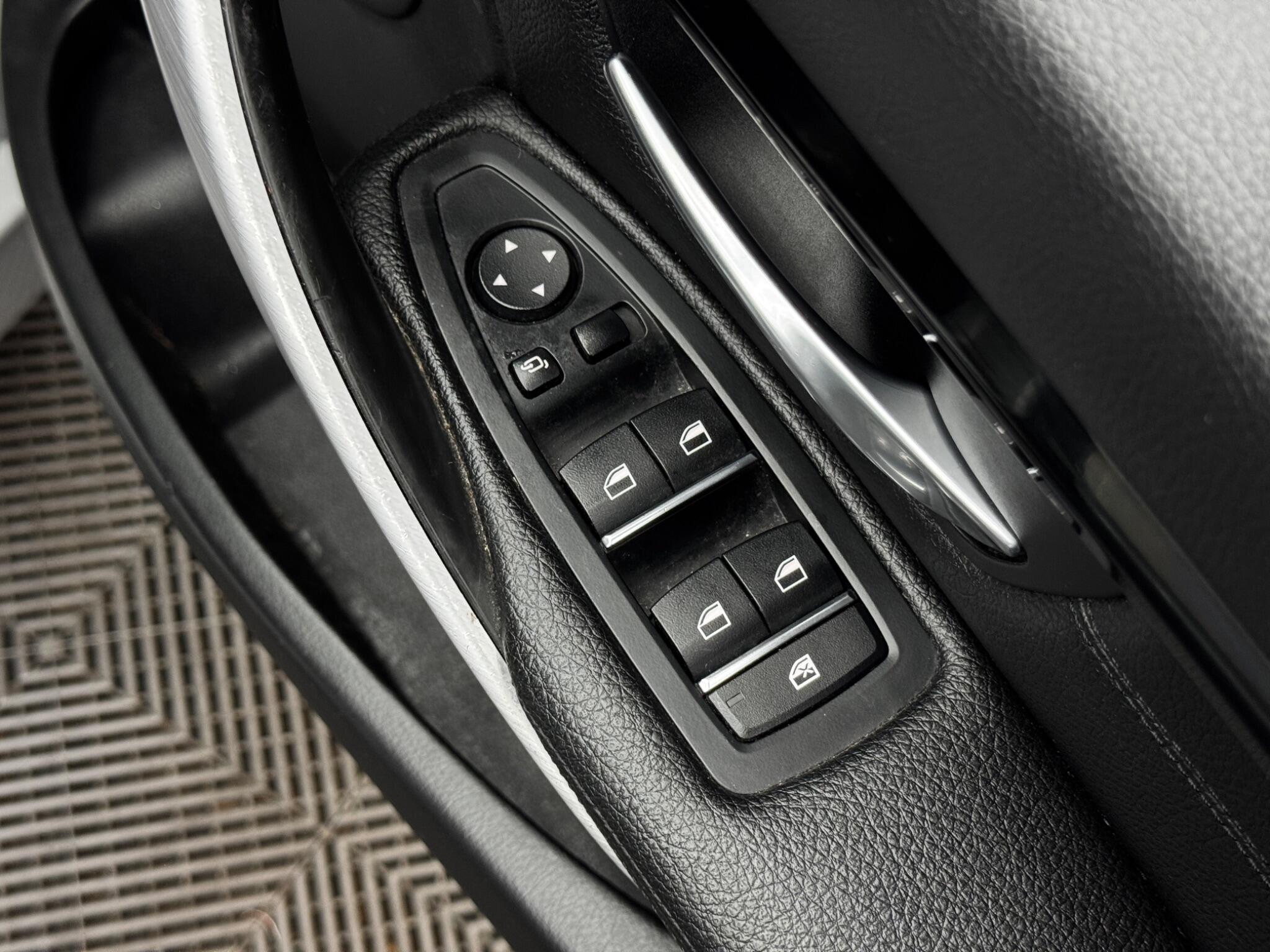 BMW 3 Series view 42