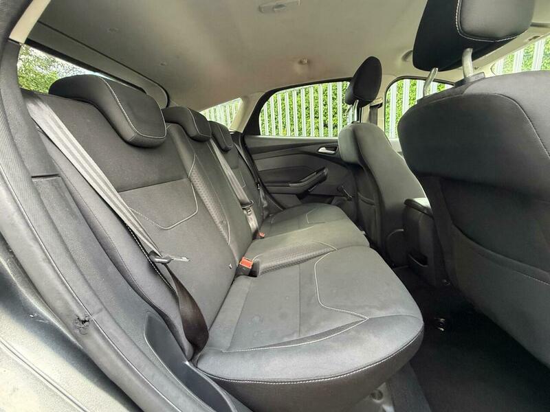2017 Ford Focus image 26