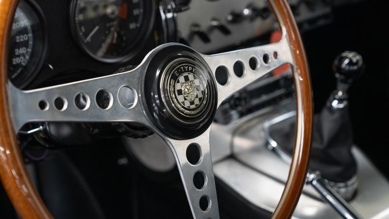 Jaguar E-Type view 25