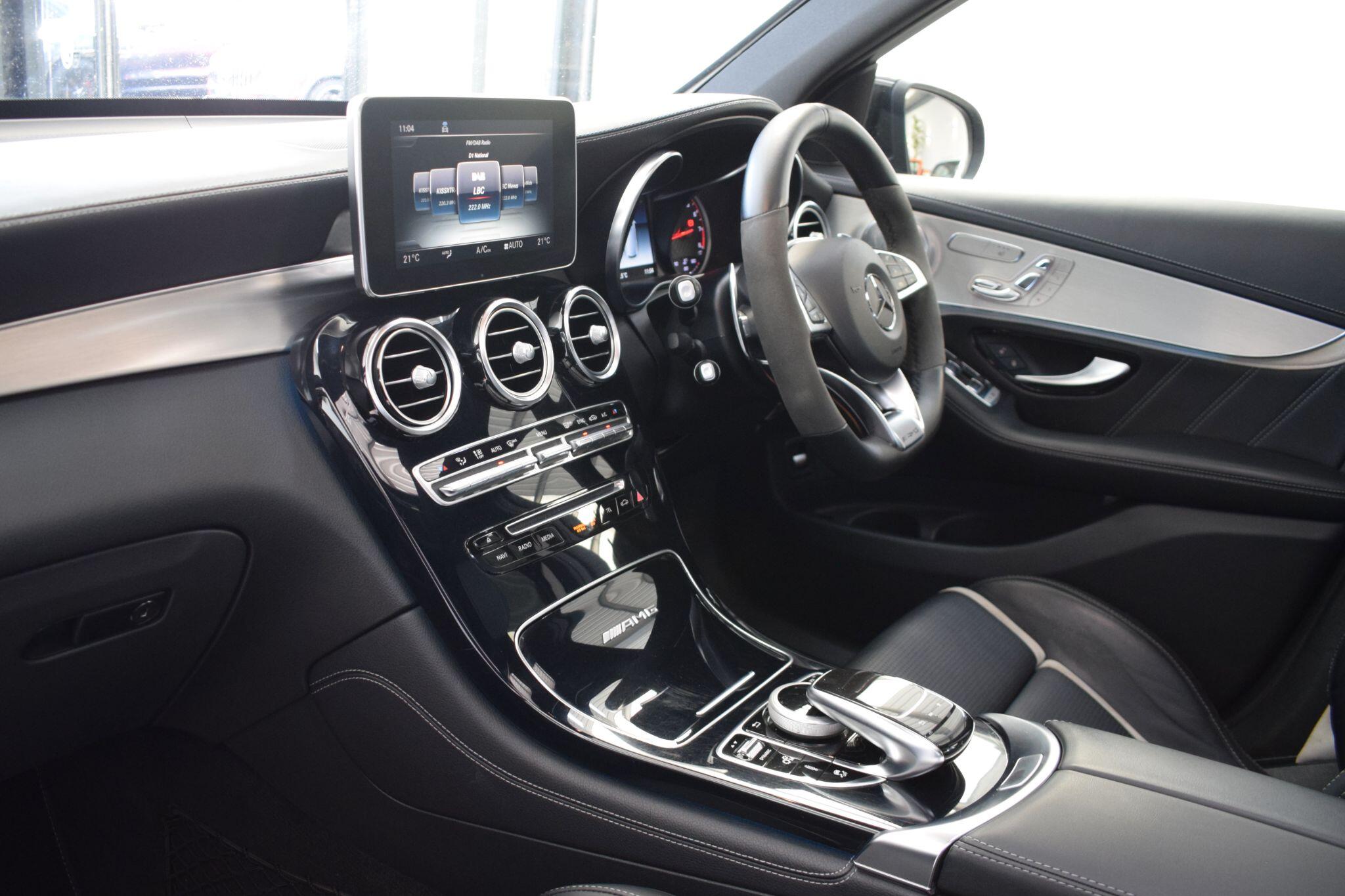Mercedes-Benz GLC view 10