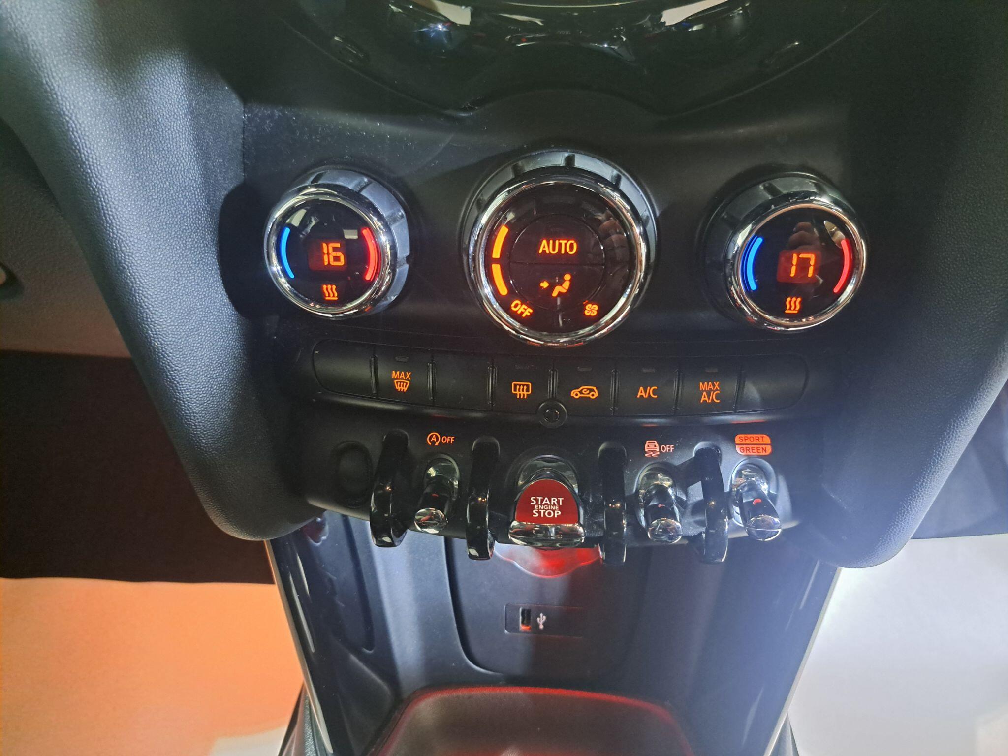 Mini Cooper view 21