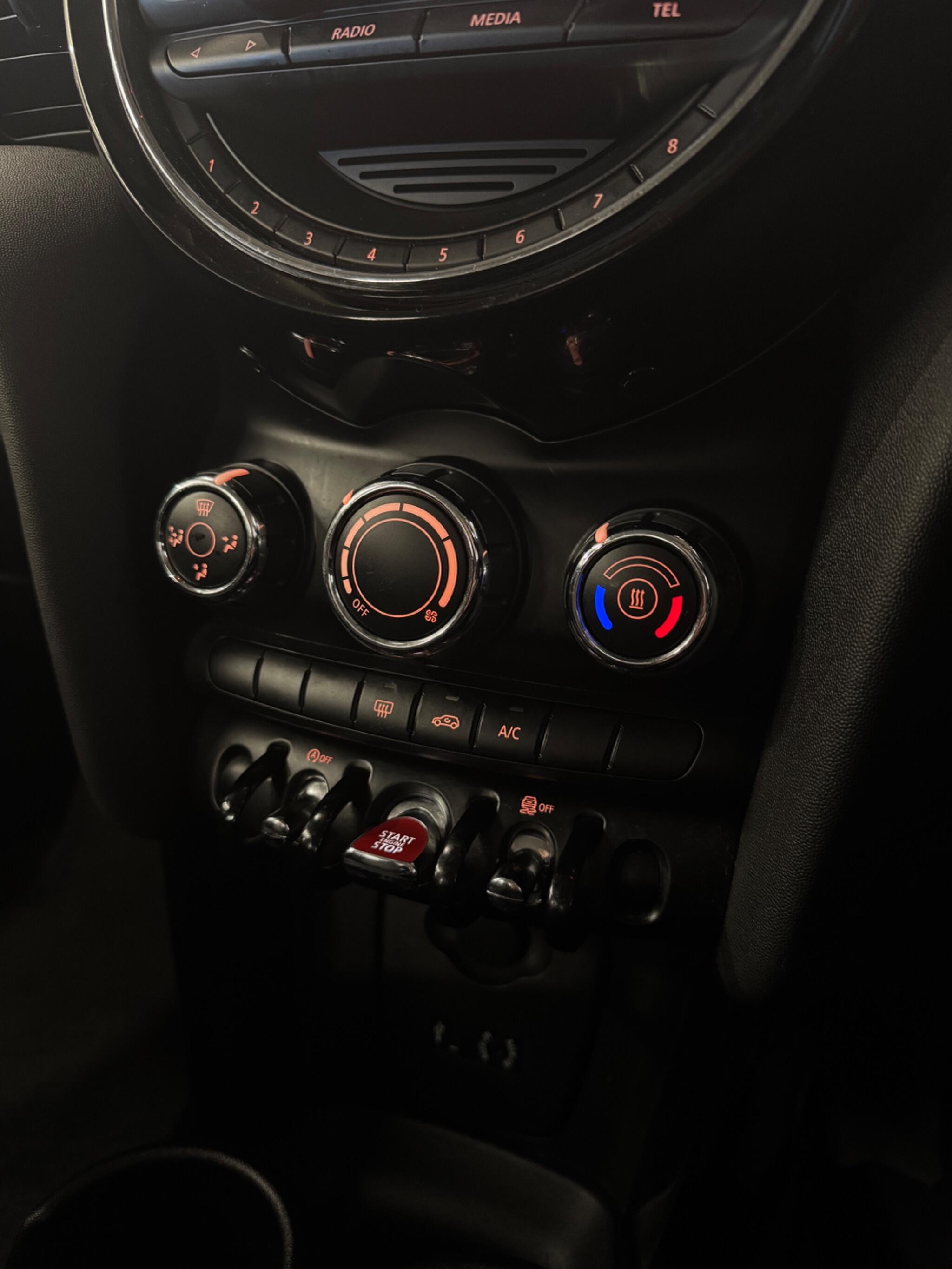 Mini Hatch view 17